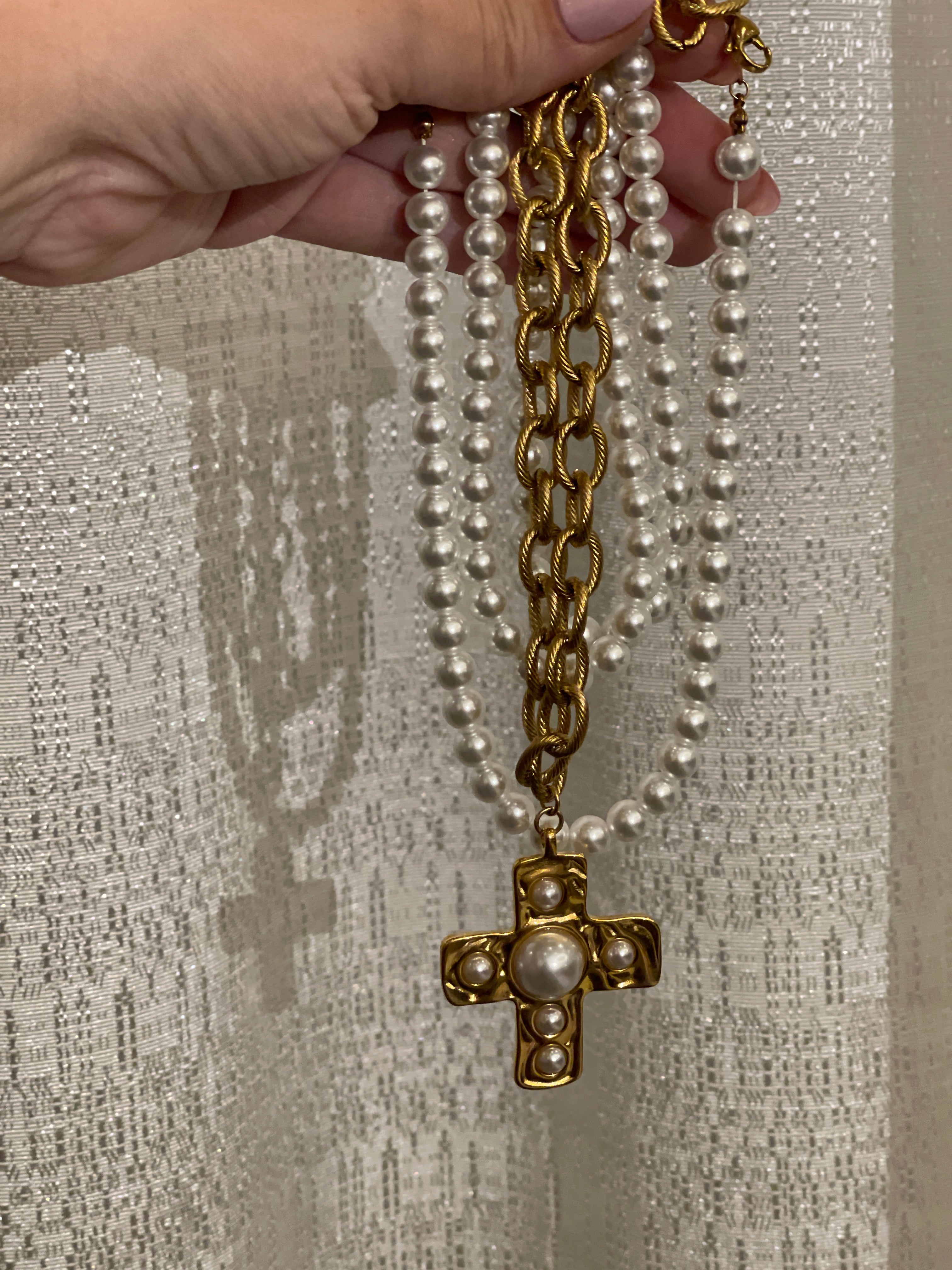 PARIS NECKLACE