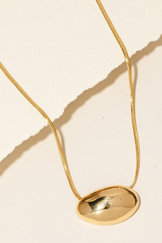 Gold Oval Pendant Necklace