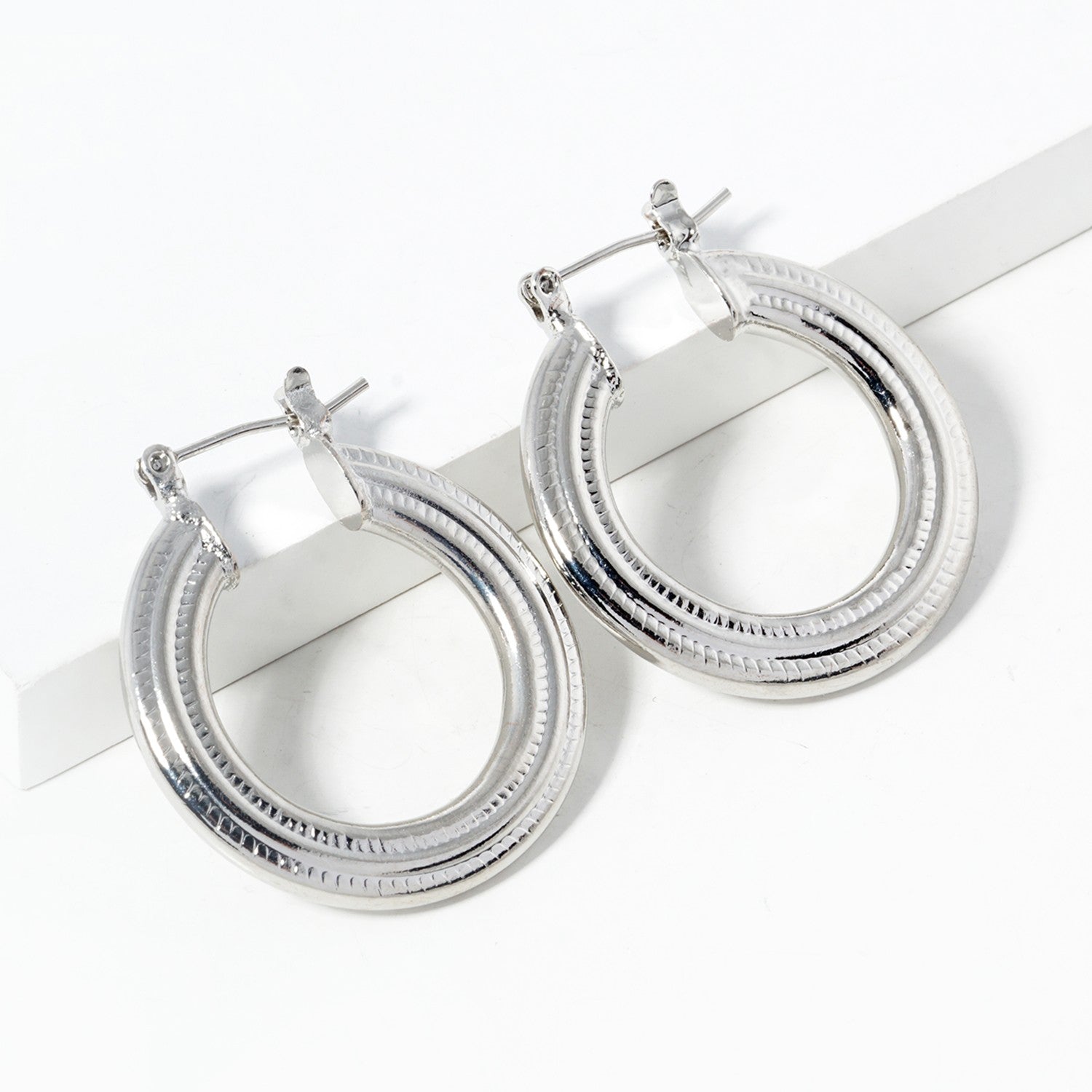 Ribbed Hoop Earrings