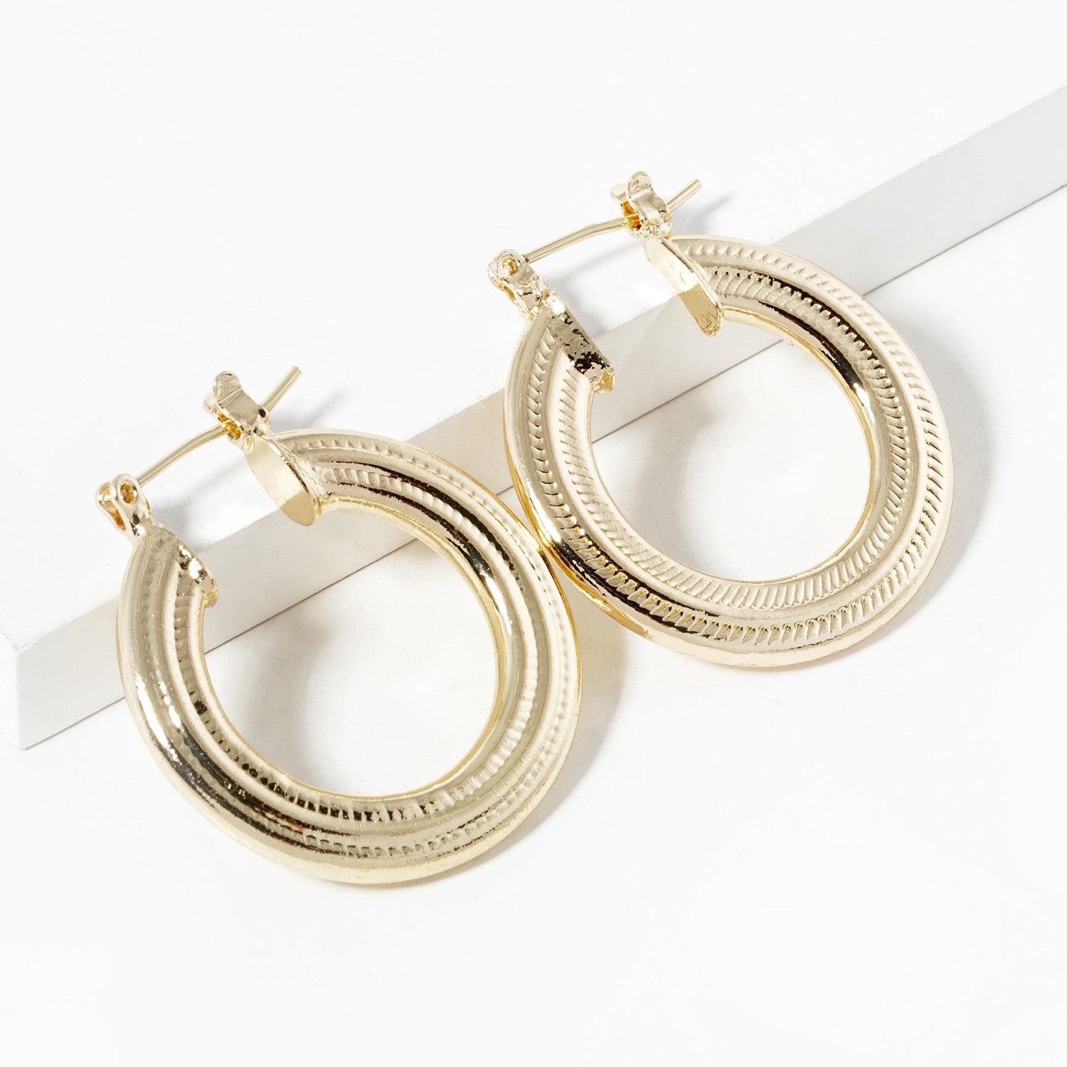 Ribbed Hoop Earrings