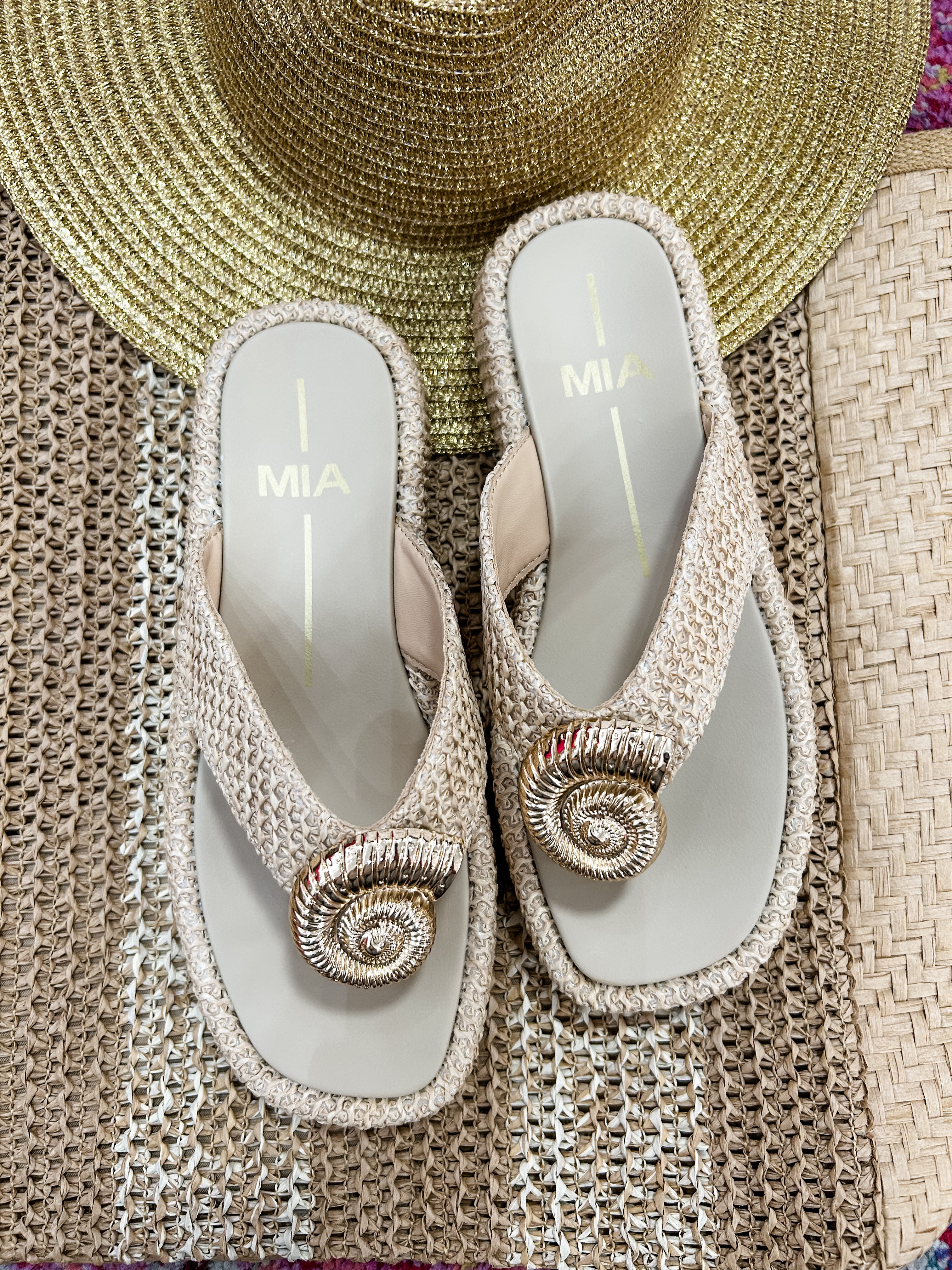 Pamelia Raffia Seashell Sandal