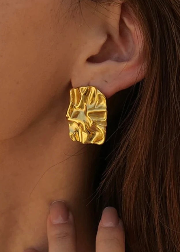 The Jennifer Gold Post Earrings