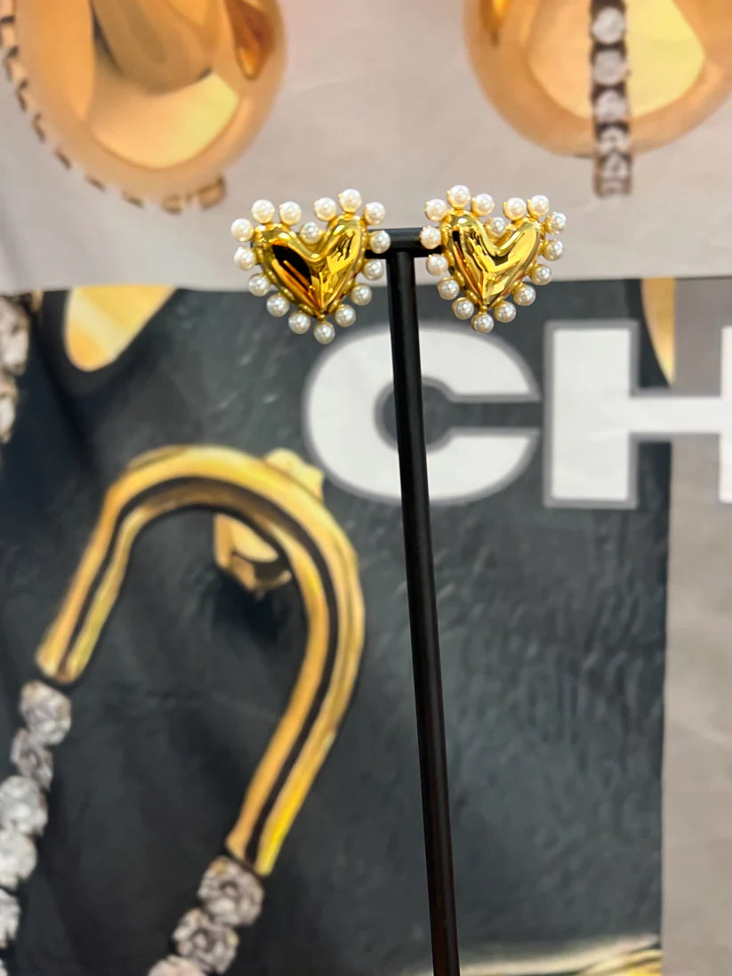 The Gold Pearl Heart Earrings