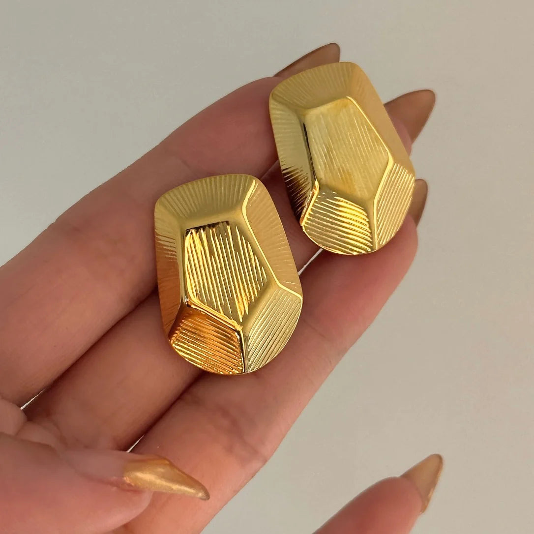 The Anna Gold Post Earrings