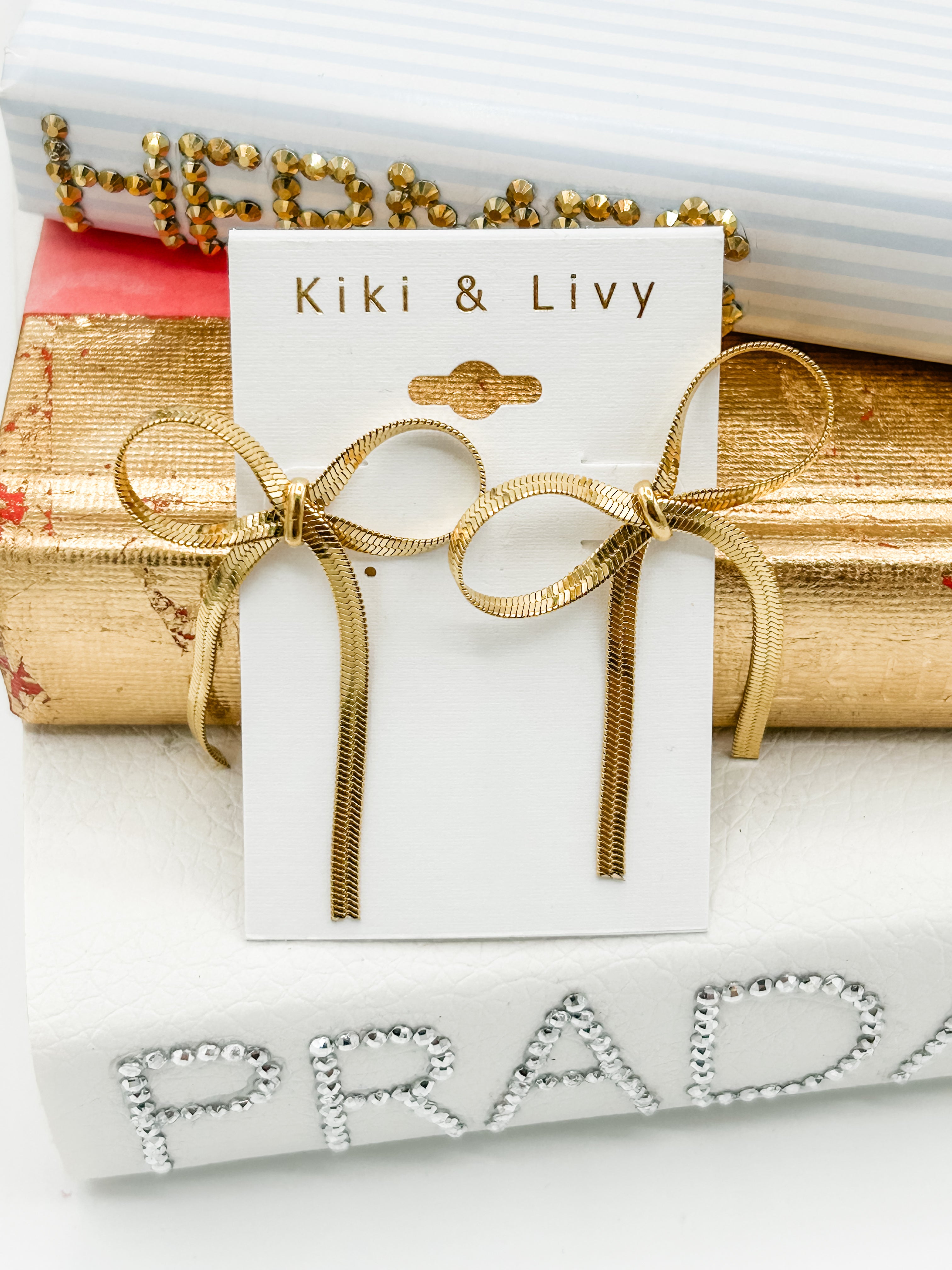 Herringbone Chain Bow Earrings