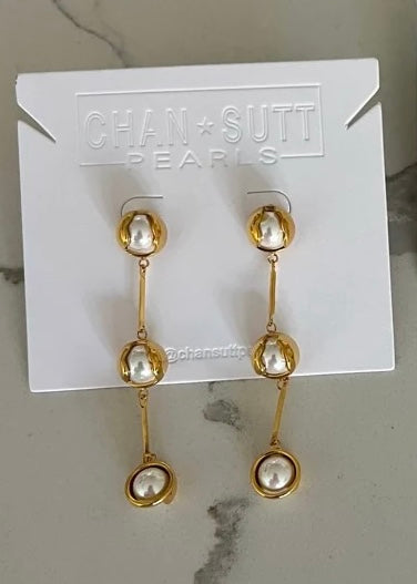 The Scarlett Gold Pearl Drop Earrings