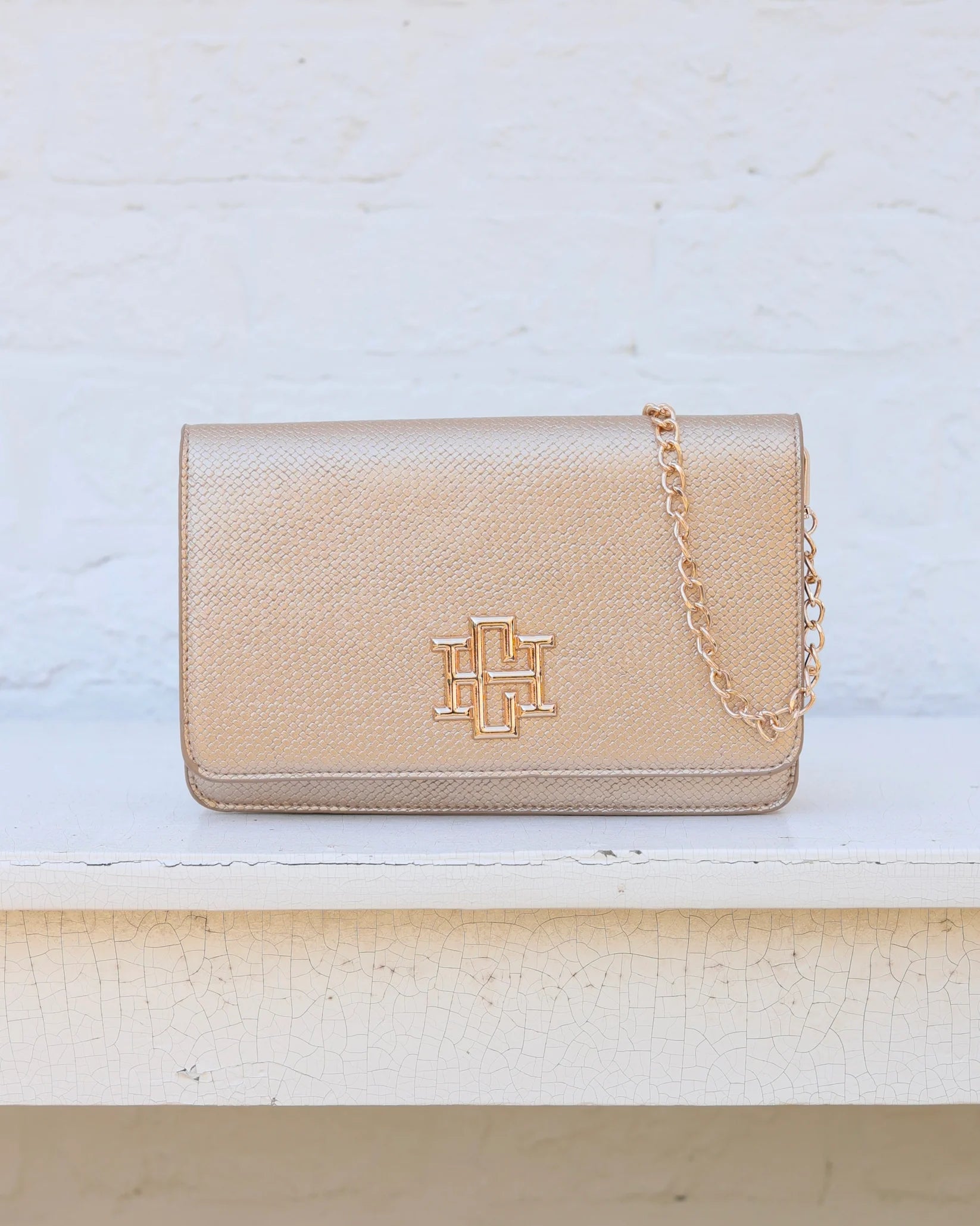 Bryn Clutch/Crossbody Woven Gold