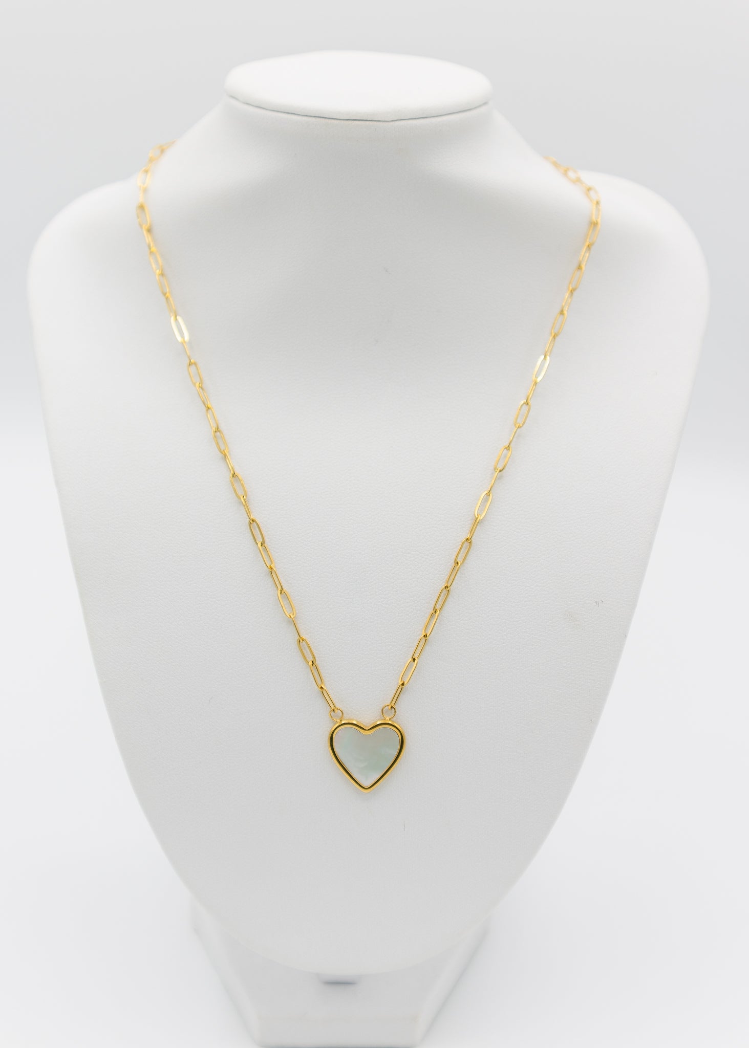 The White Heart Gold Necklace