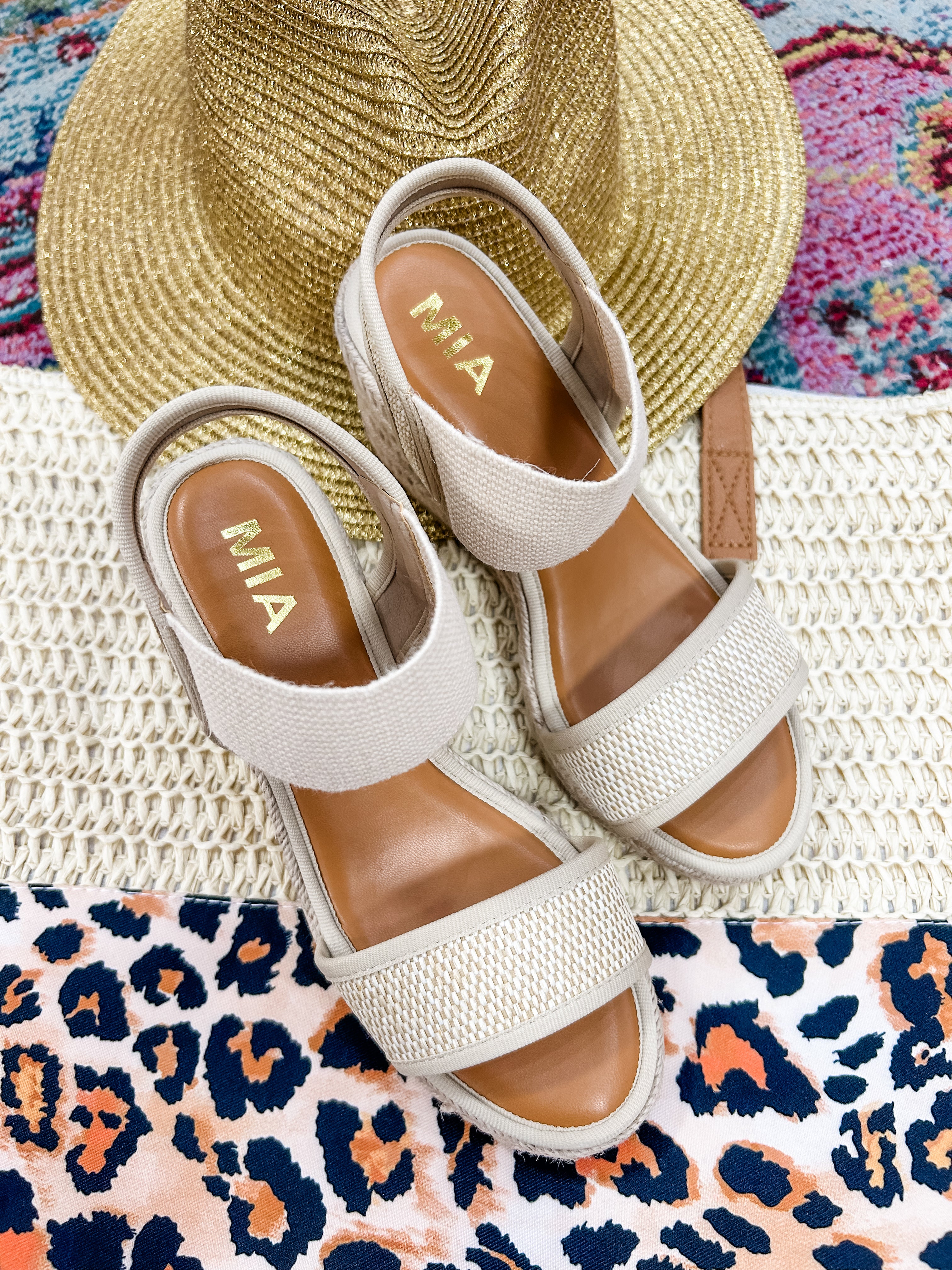 Berniece Natural Wedge