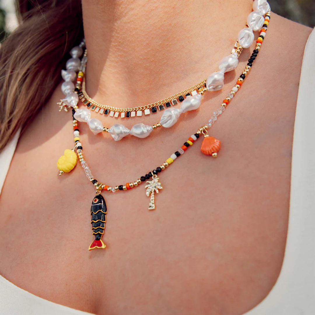 Gold Crown Seashell Necklace
