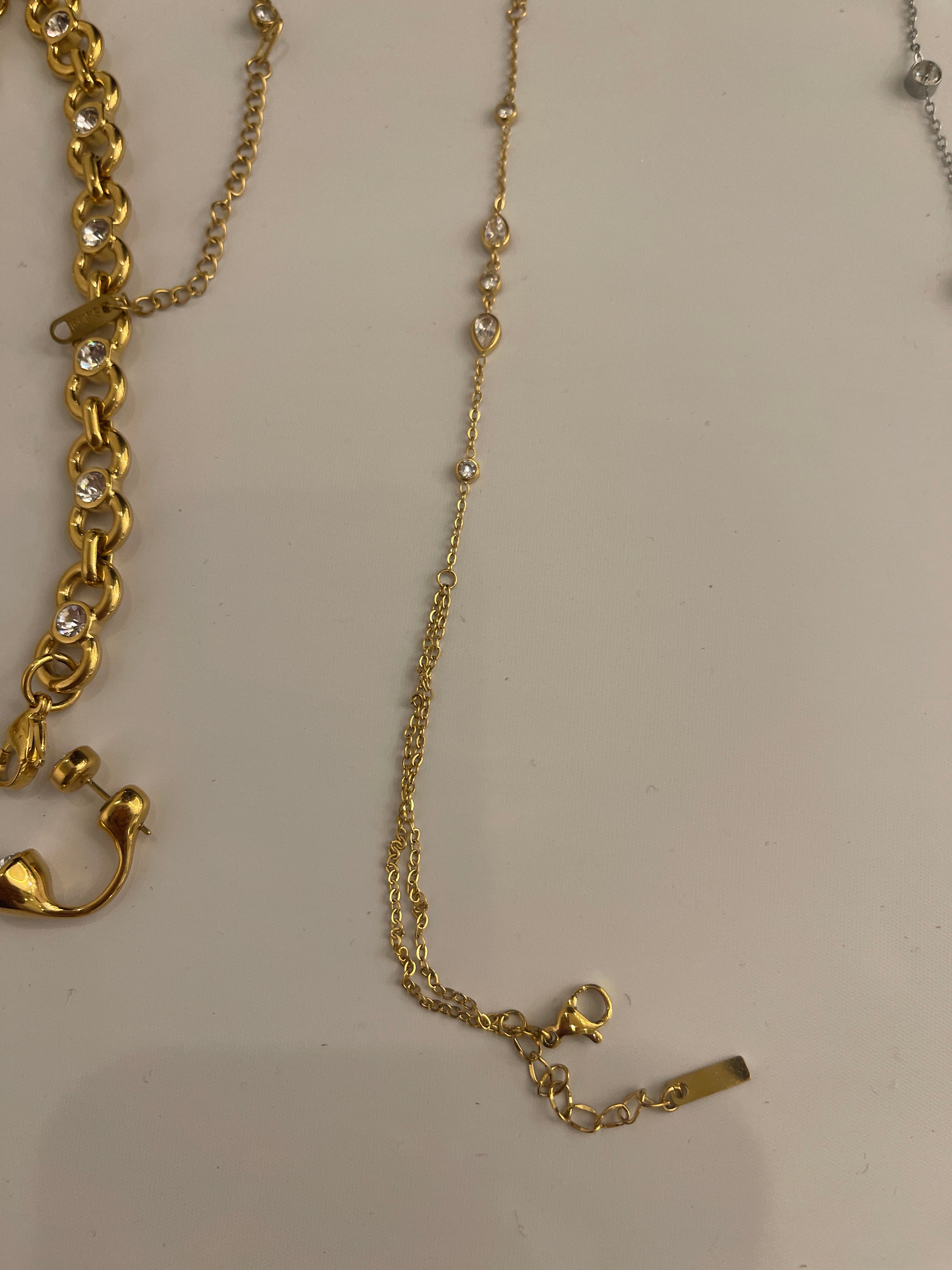 WILLOW HAND CHAIN