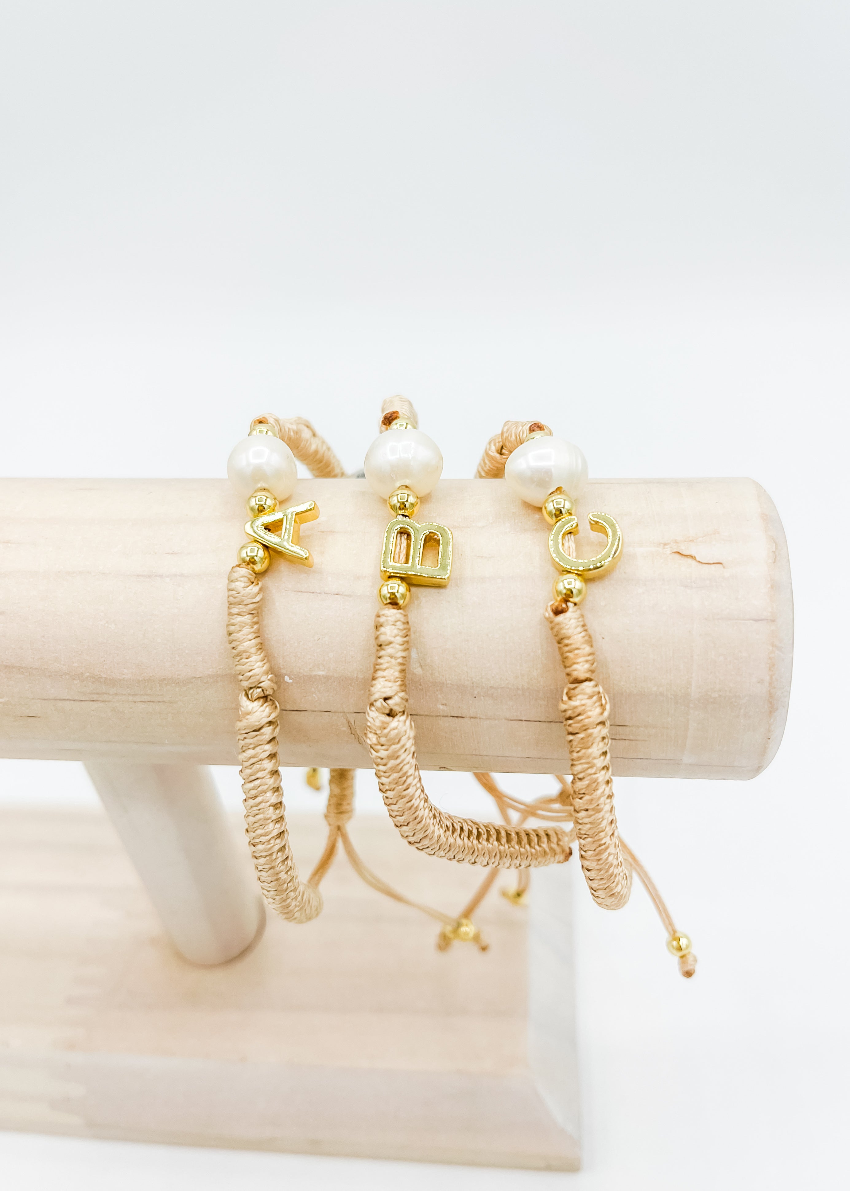 Beige Braided Freshwater Pearl Gold Letter Bracelet
