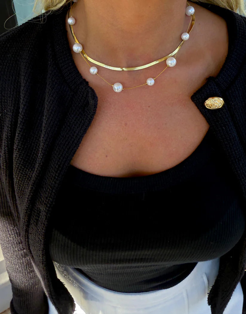 The Avery Gold Pearl Necklace