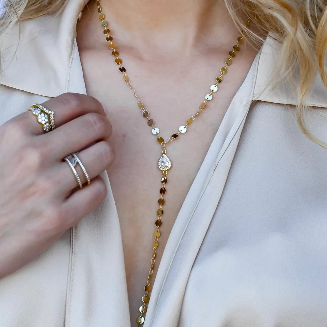 Glow Lariat Necklace Gold