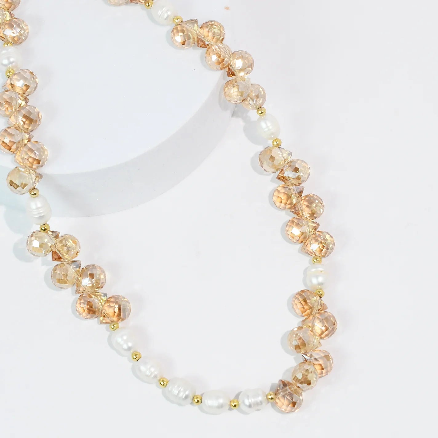 Sassy Sparkle Necklace Peach