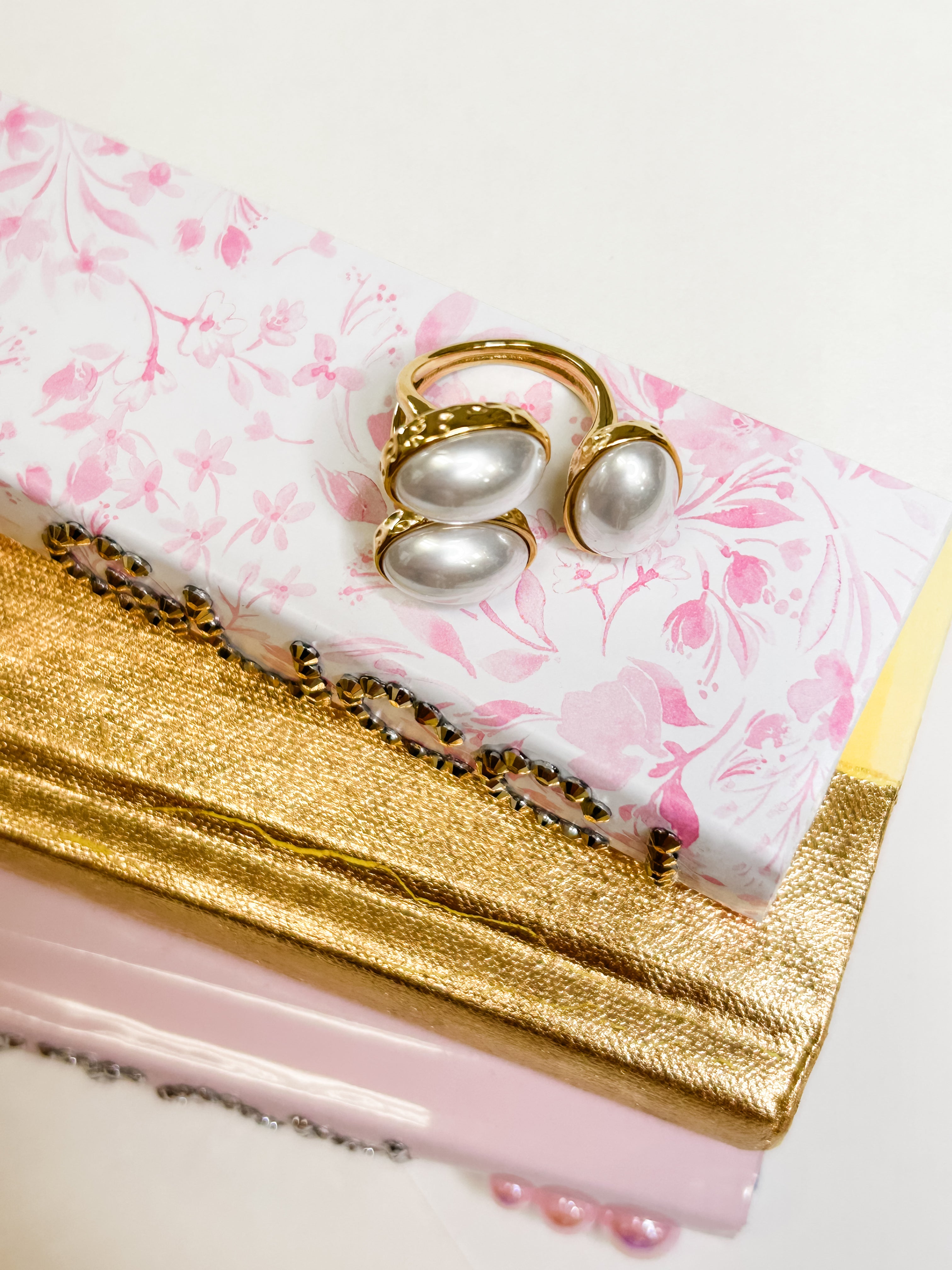 Gold Triple Oval Pearl Ring