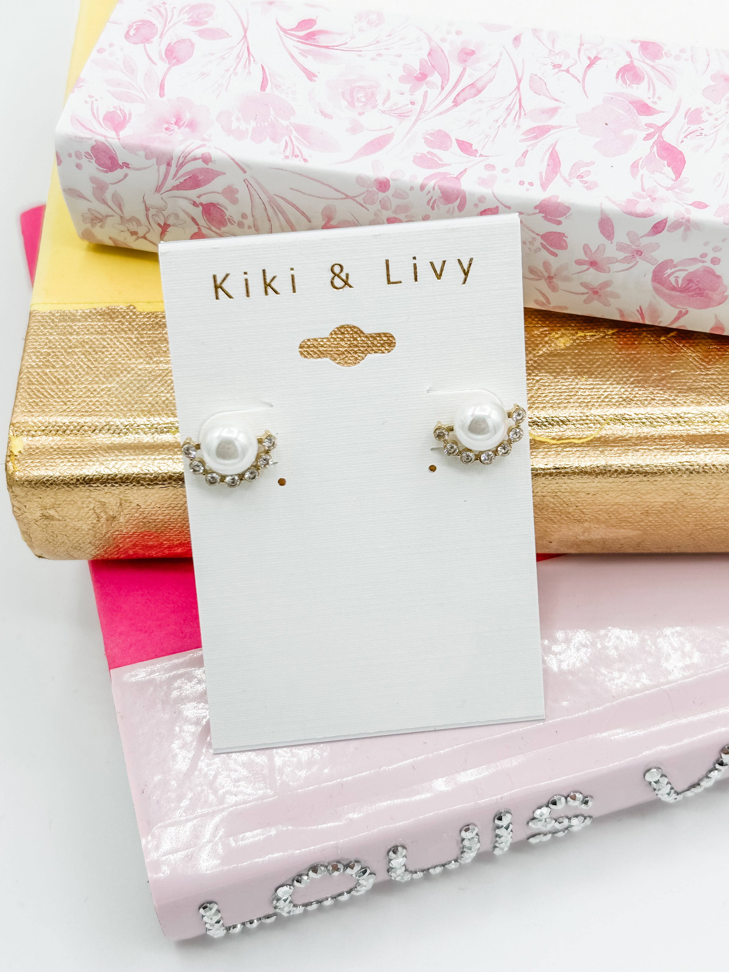 Stone Row Pearl Studs