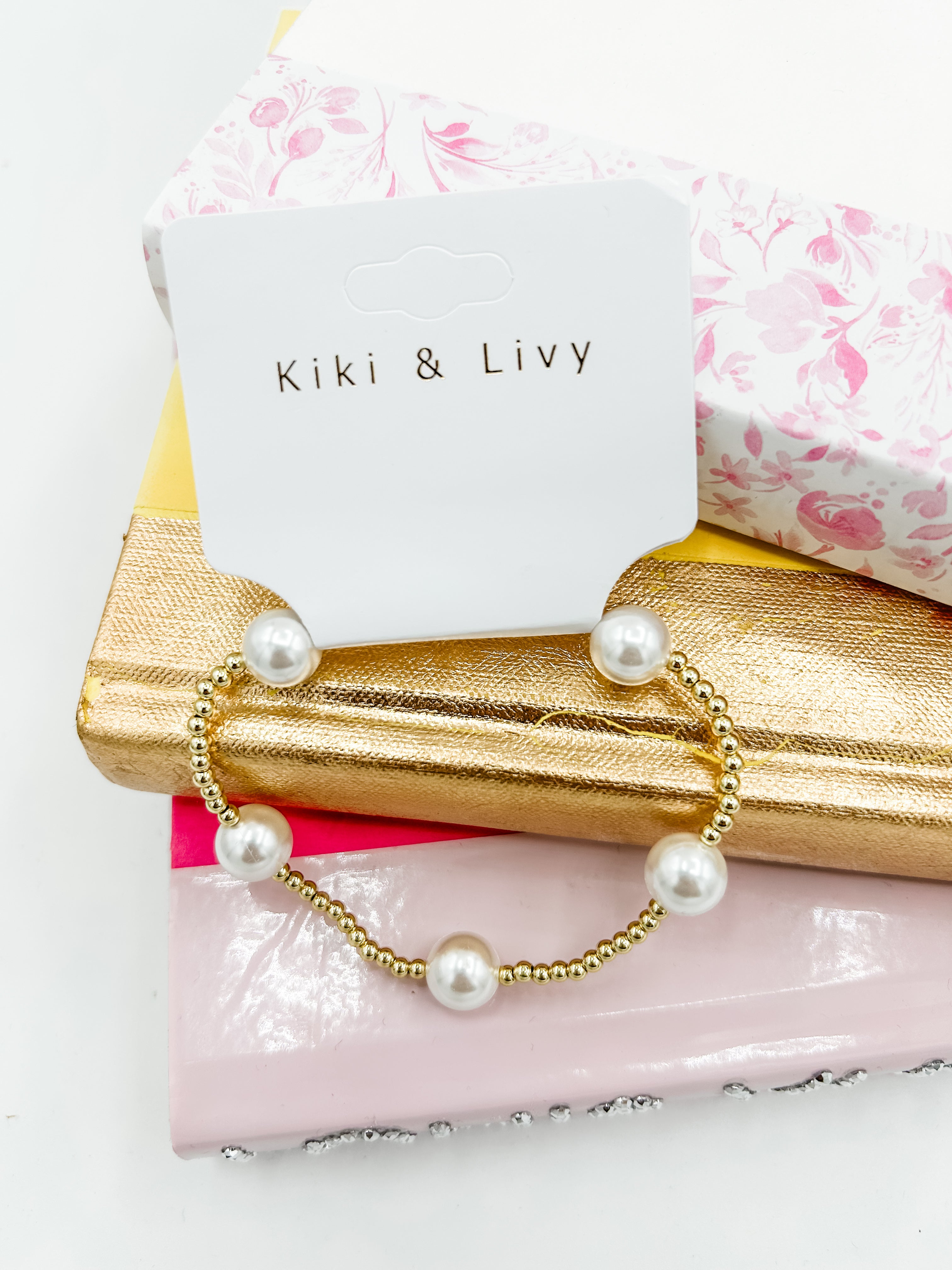 Gold Beaded XL Pearls Bracelet