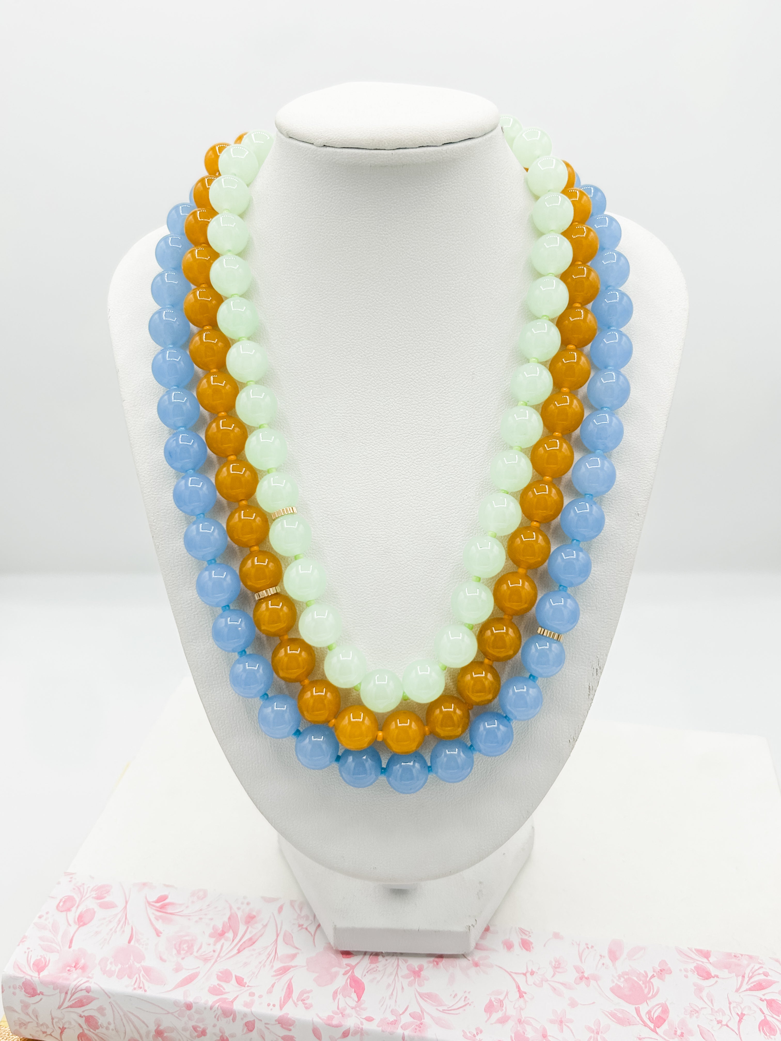 Monochromatic Chunky Bead Color Choker