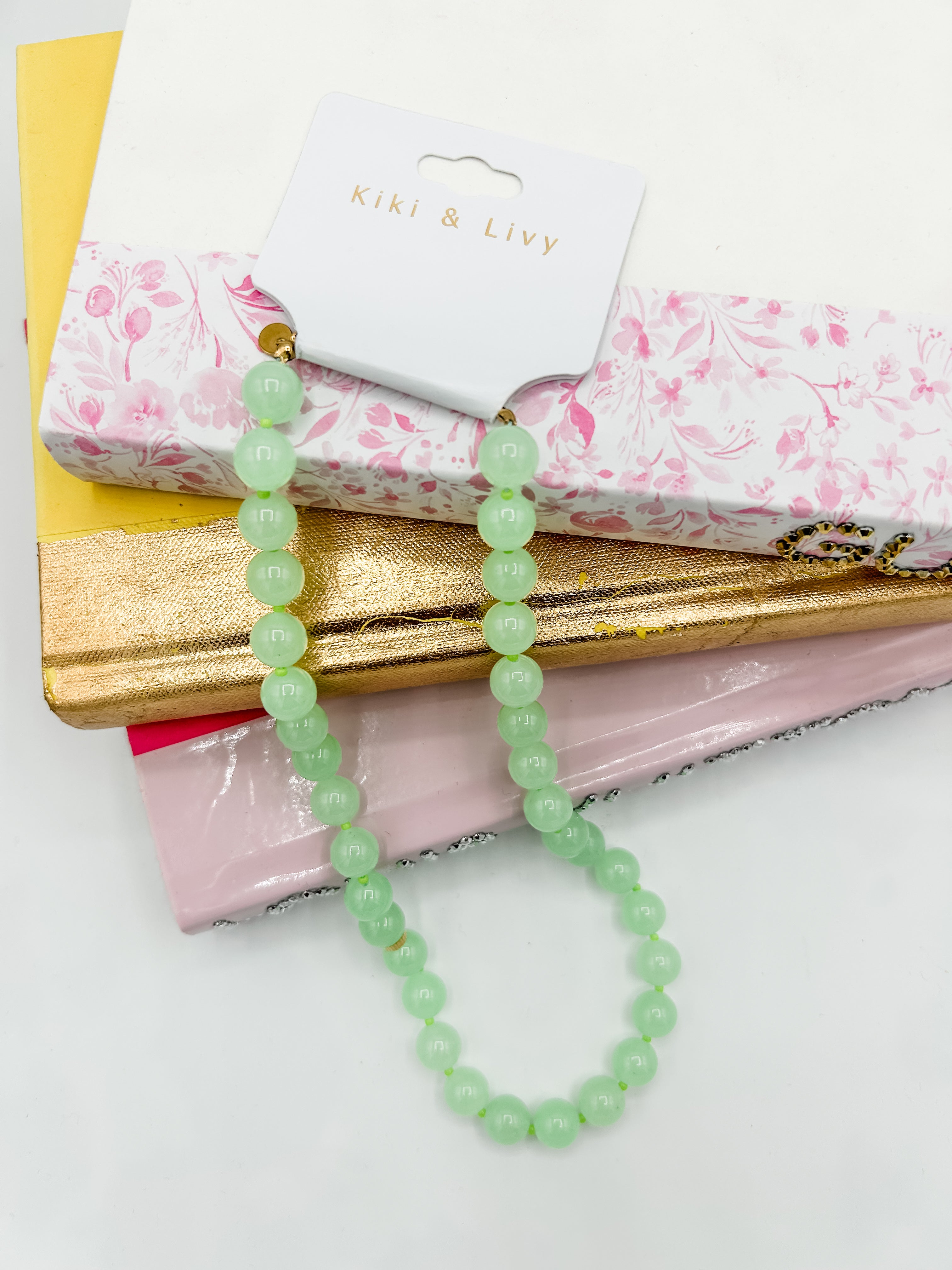 Monochromatic Chunky Bead Color Choker