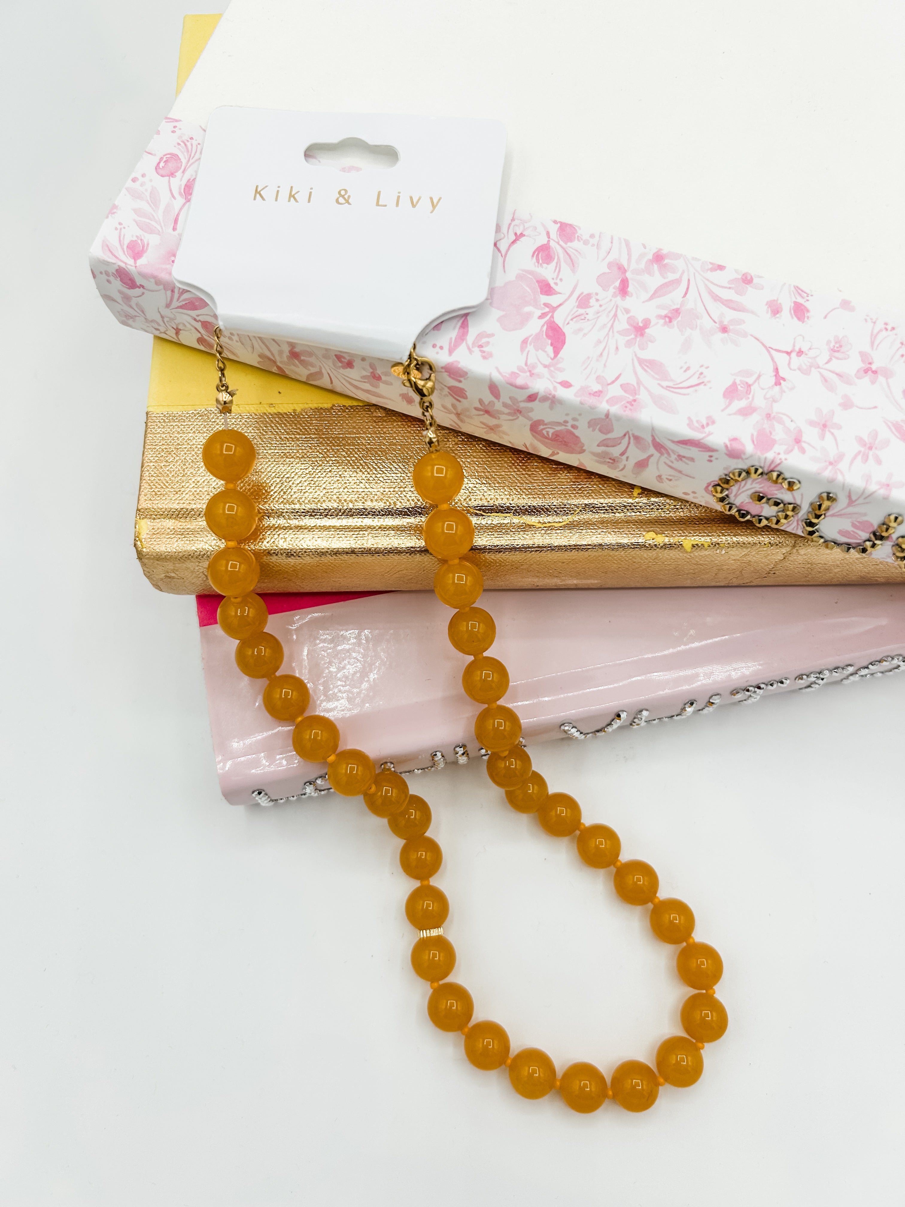 Monochromatic Chunky Bead Color Choker