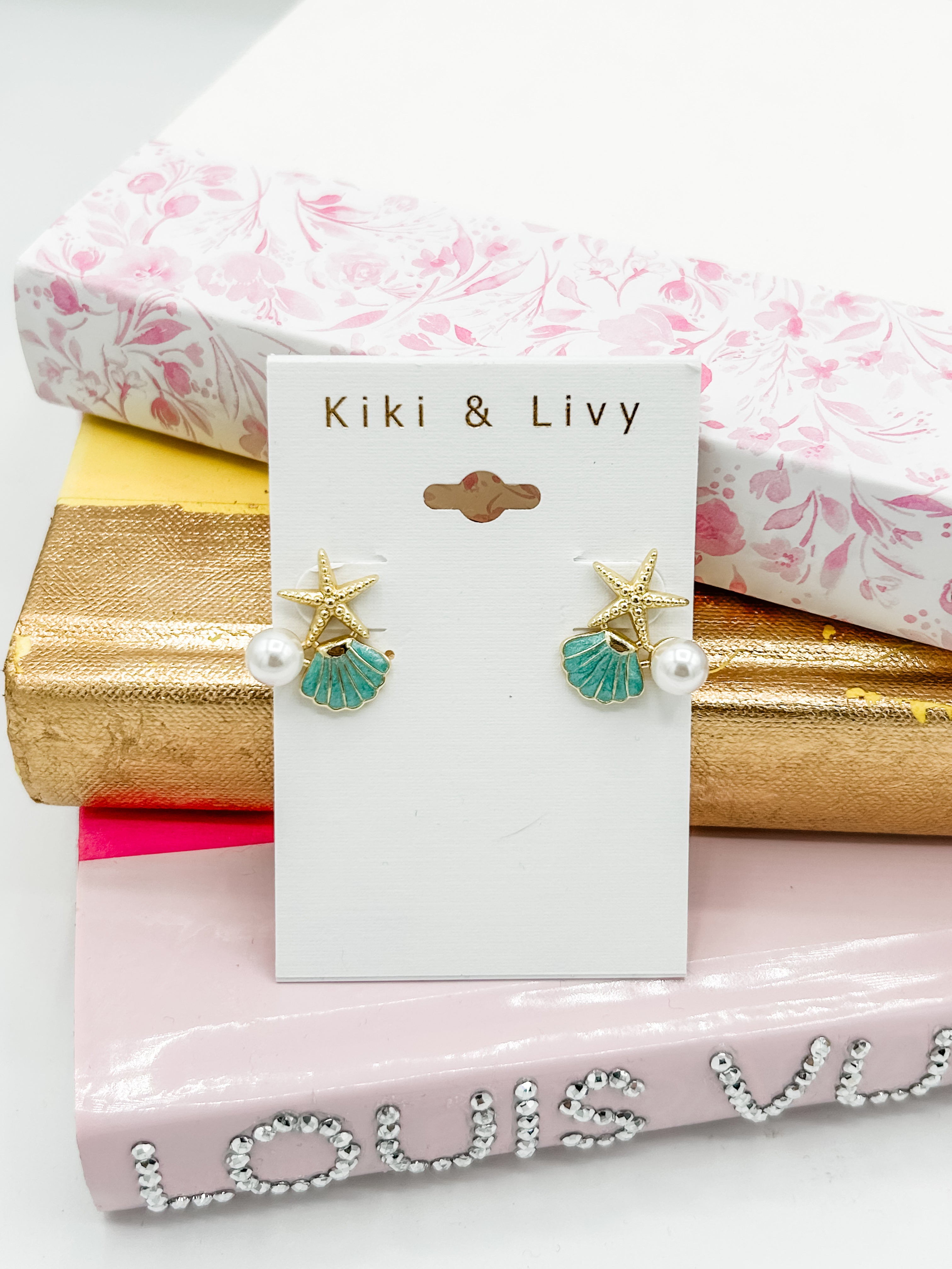 Seashell Cluster Blue Studs