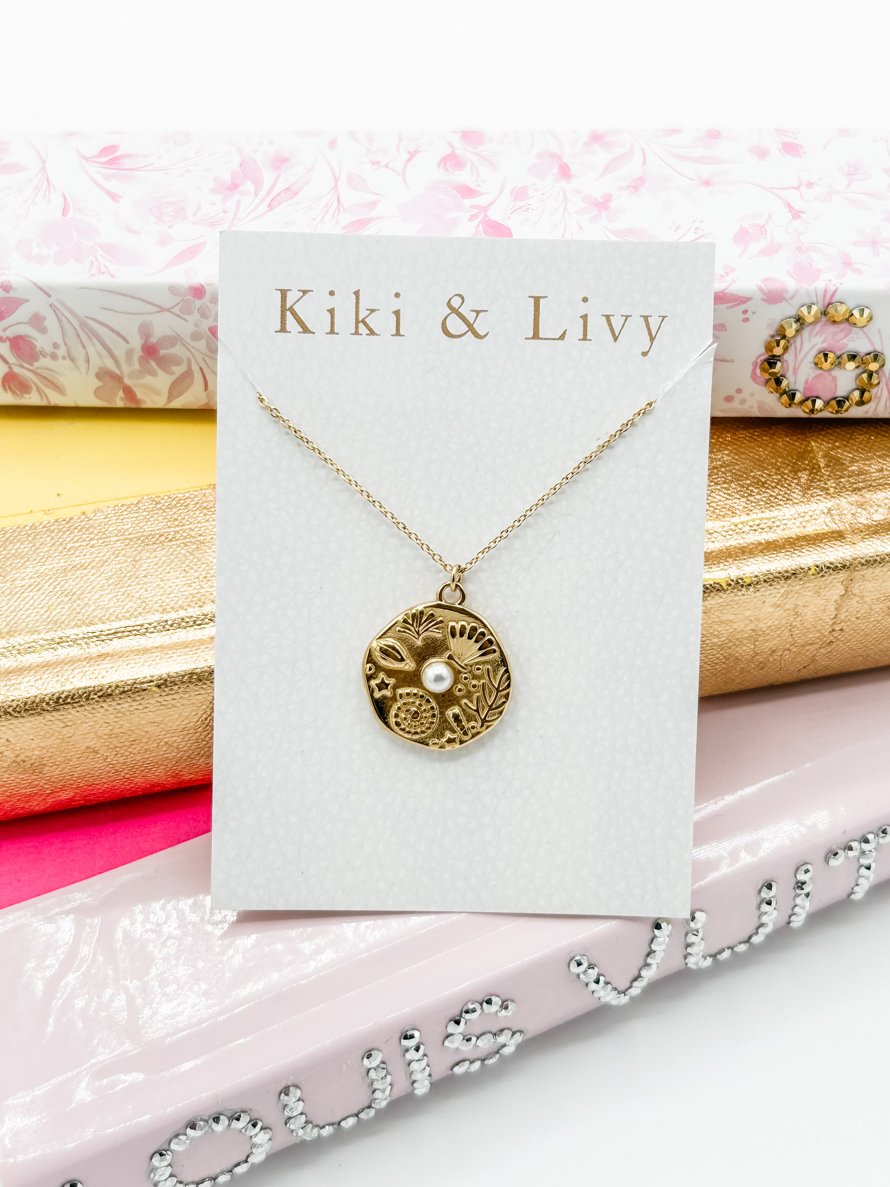 Seashell Coin & Pearl Necklace