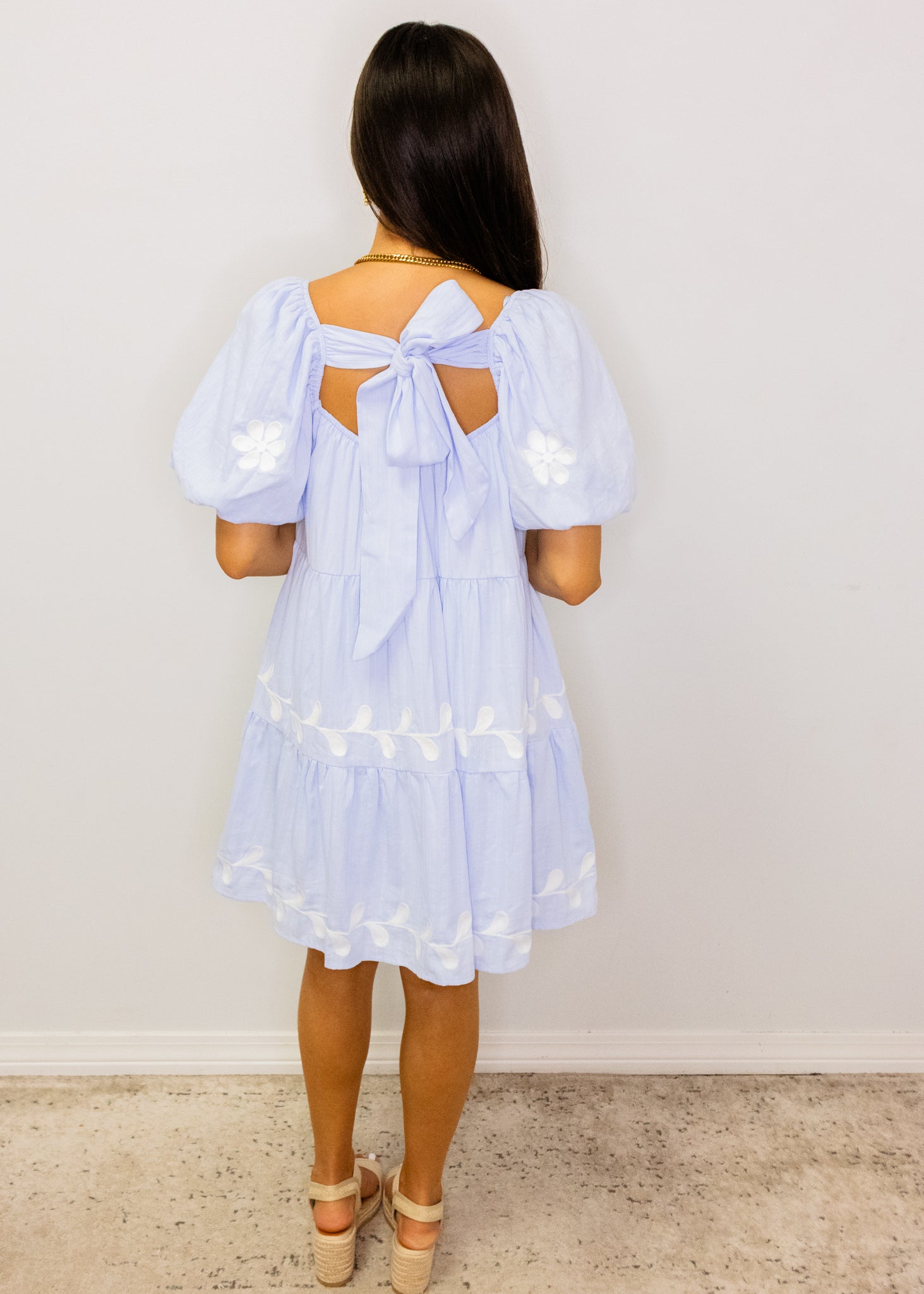Blue Leaf Embroidery Bubble Sleeve Dress