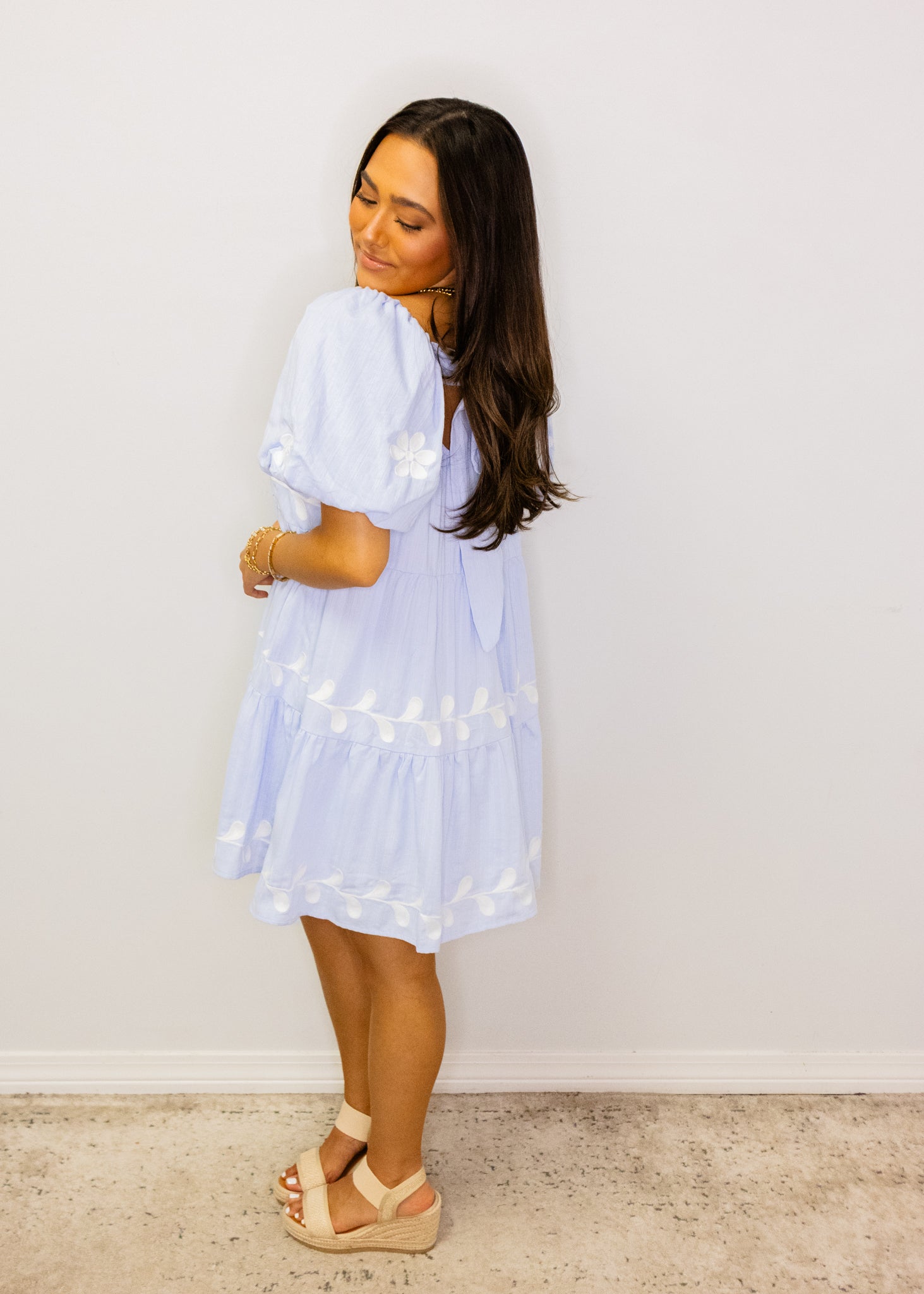 Blue Leaf Embroidery Bubble Sleeve Dress