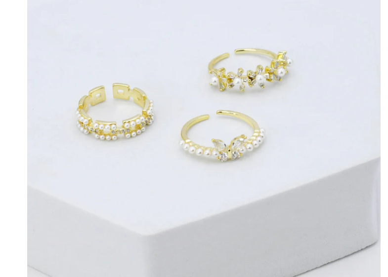 Harmony Pearl Gold Ring Set