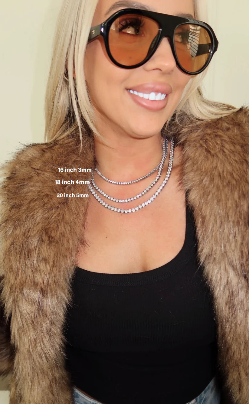 The Luxe Line Tennis Necklace