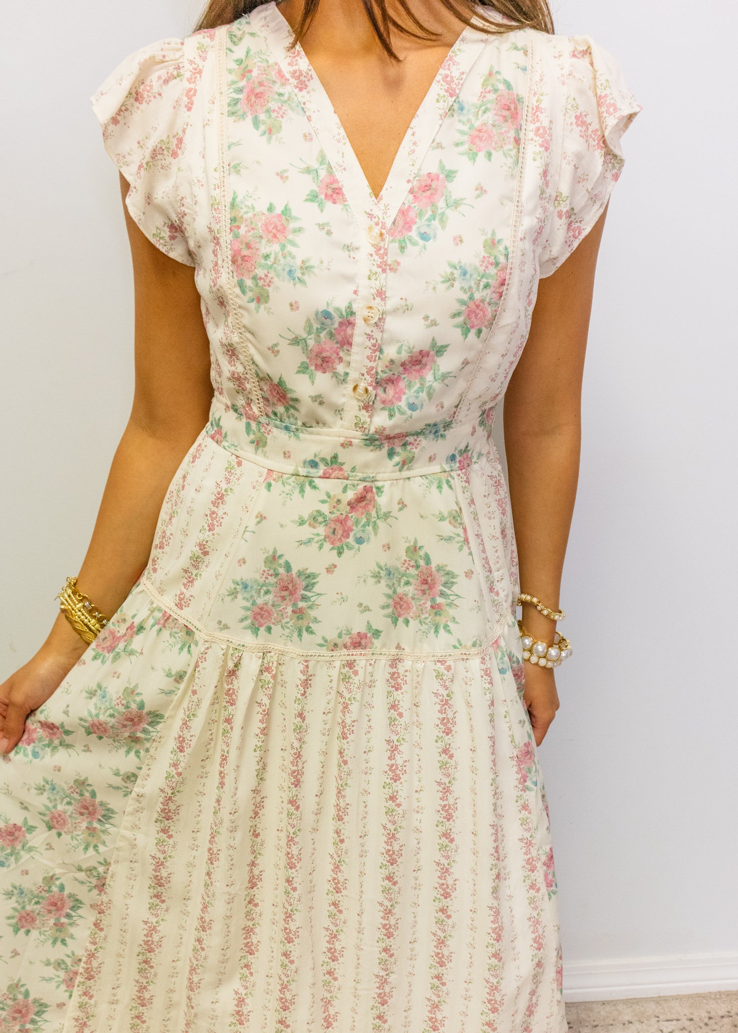 Mixed Floral Print V-Neck Midi Dress