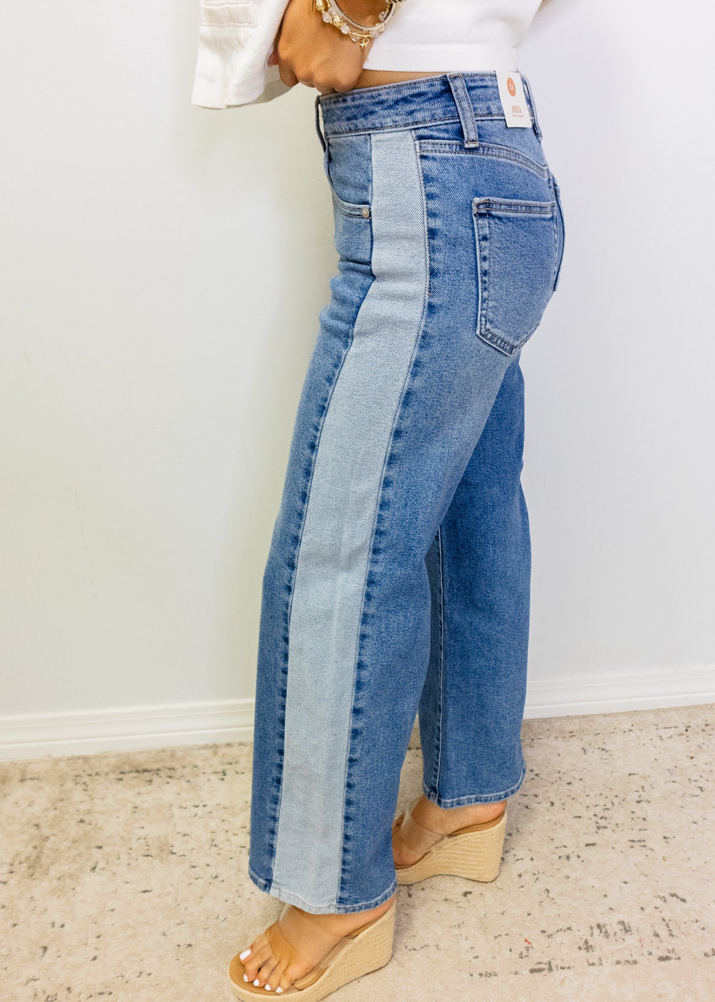 Contrast Side High Rise Jeans