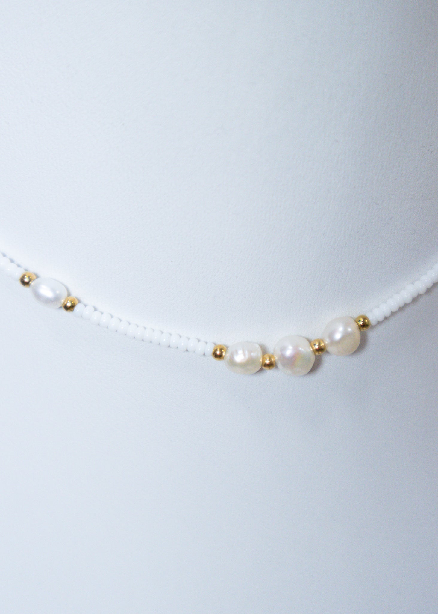 The Dainty Pearl Necklace