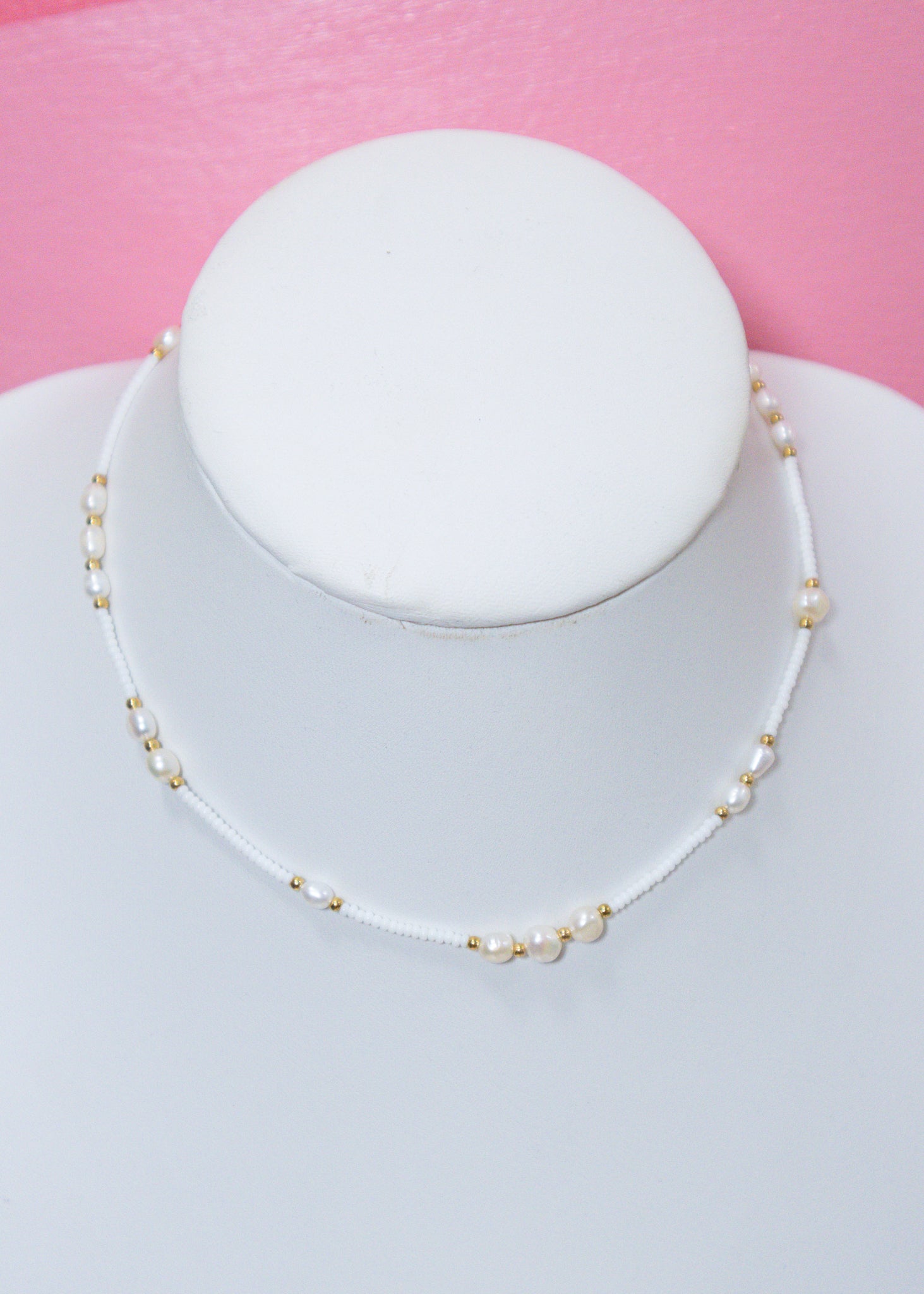 The Dainty Pearl Necklace