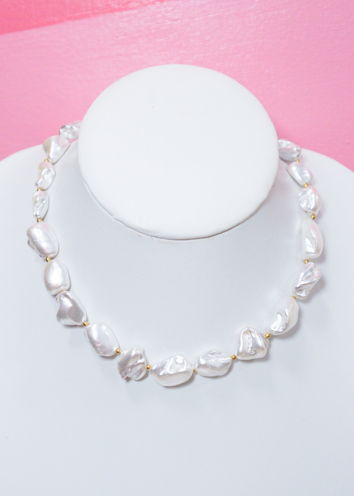 The Chunky Pearl Necklace