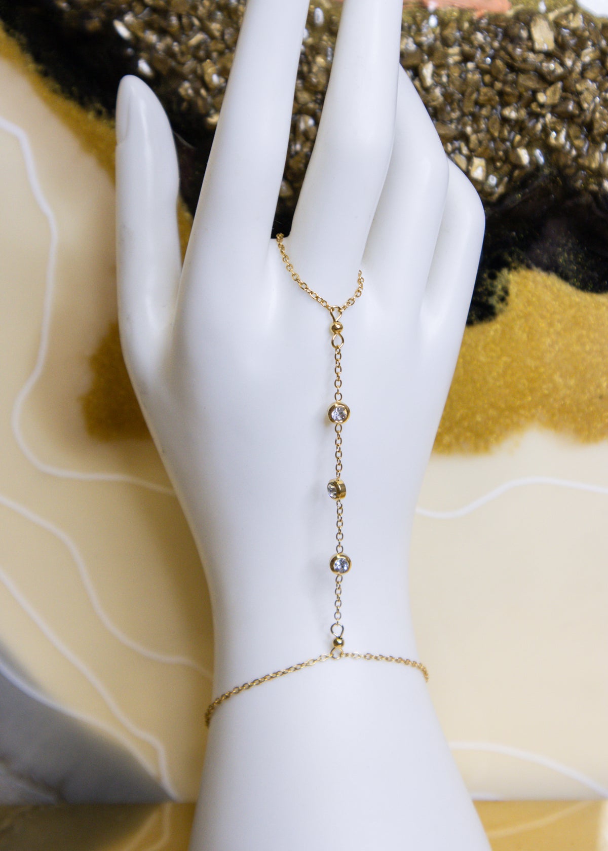 The Gold Luxe Hand Chain — Love, ivy Boutique MS