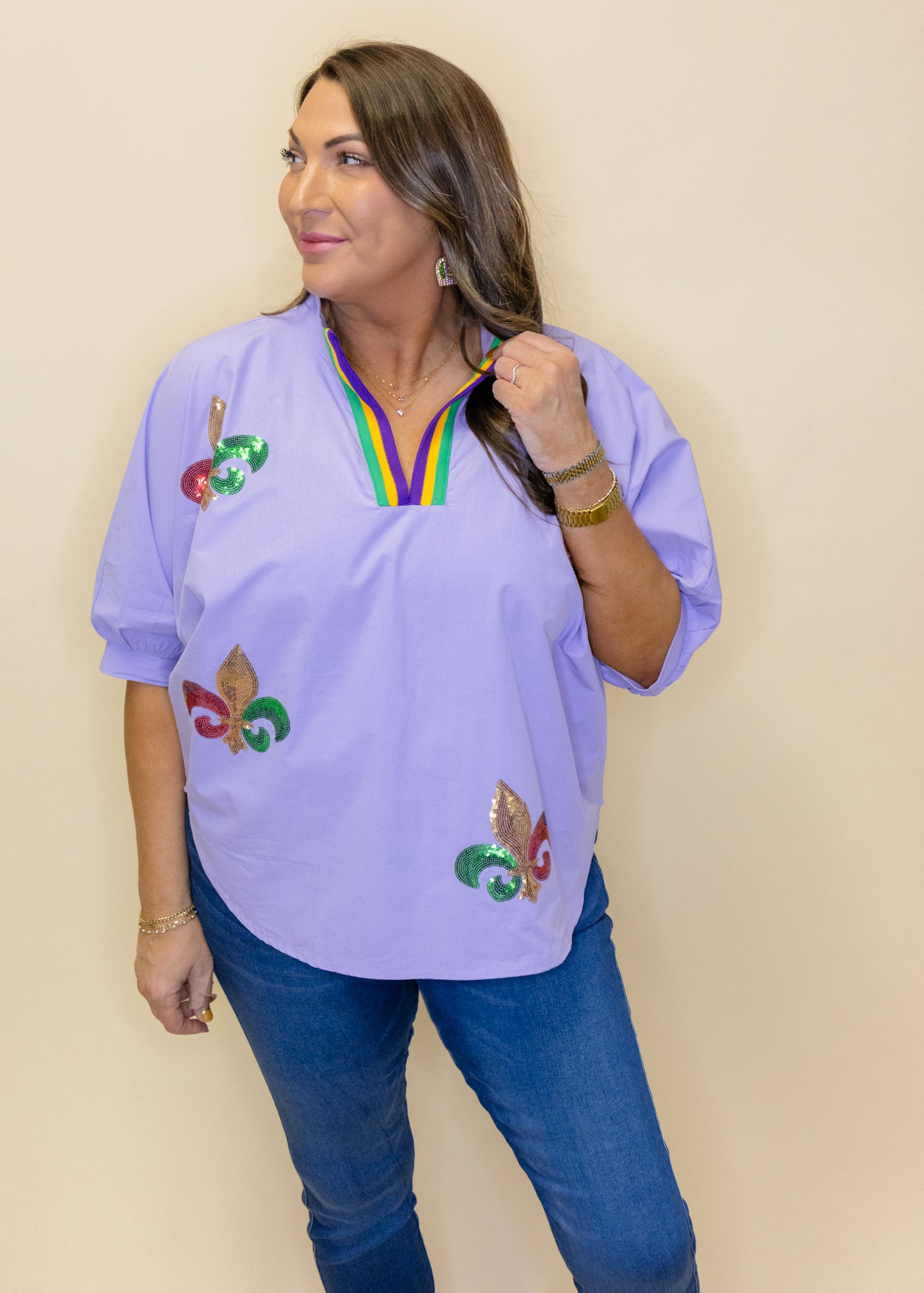 Lavender V-Neck Fleur-De-Lis Patch Top