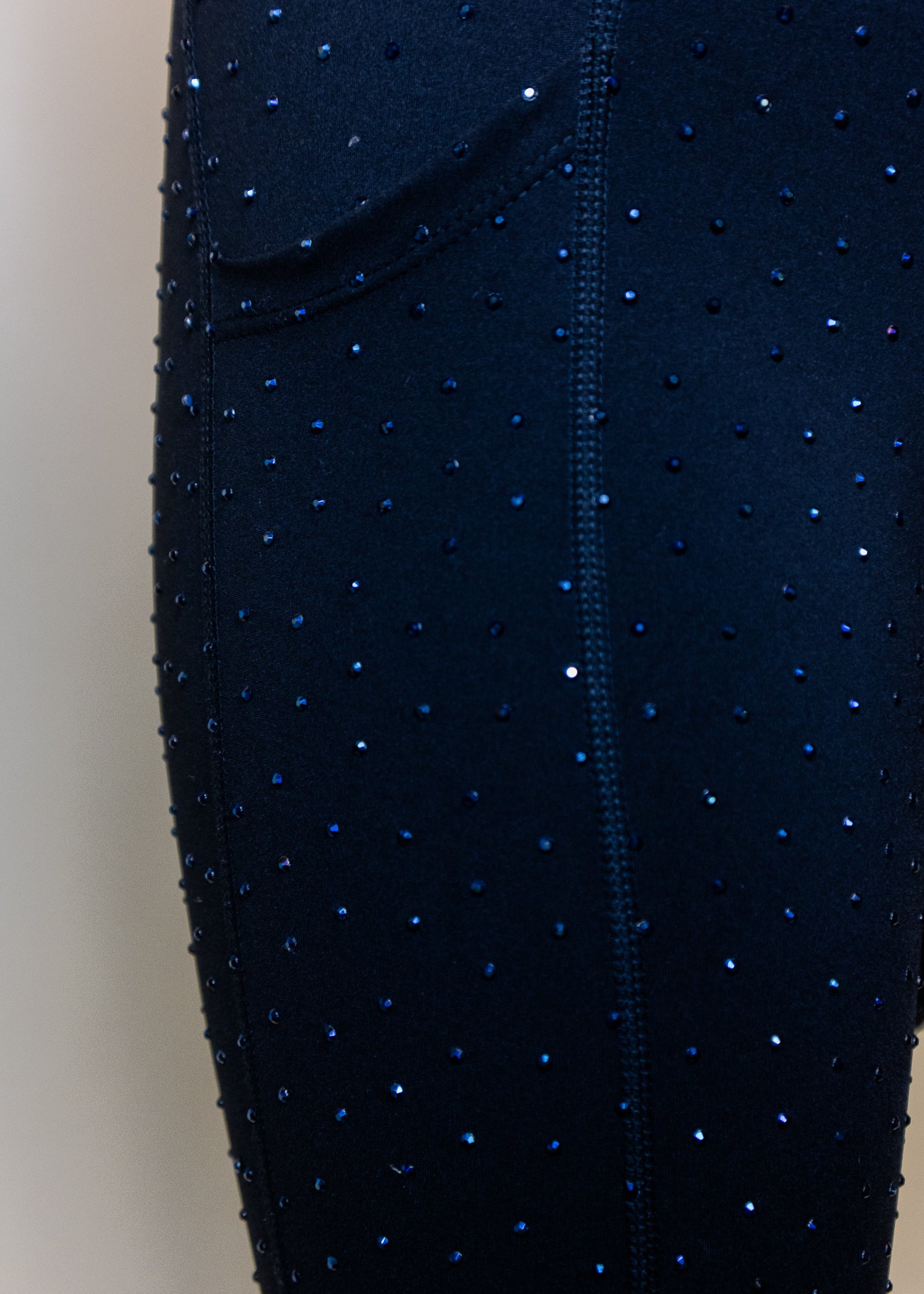 Black Scattered Rhinestone Legging