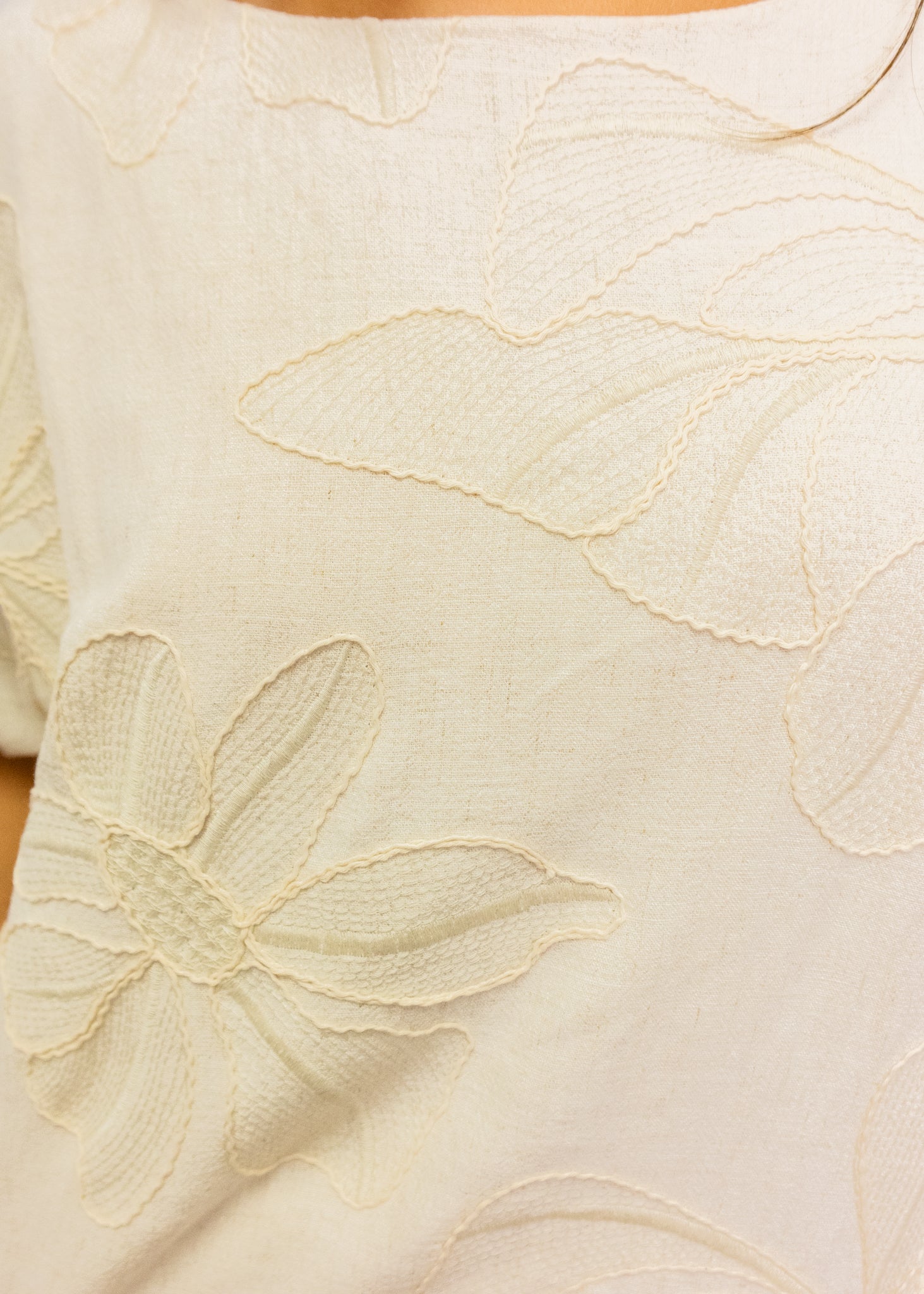 Natural Floral Embroidered Linen Set