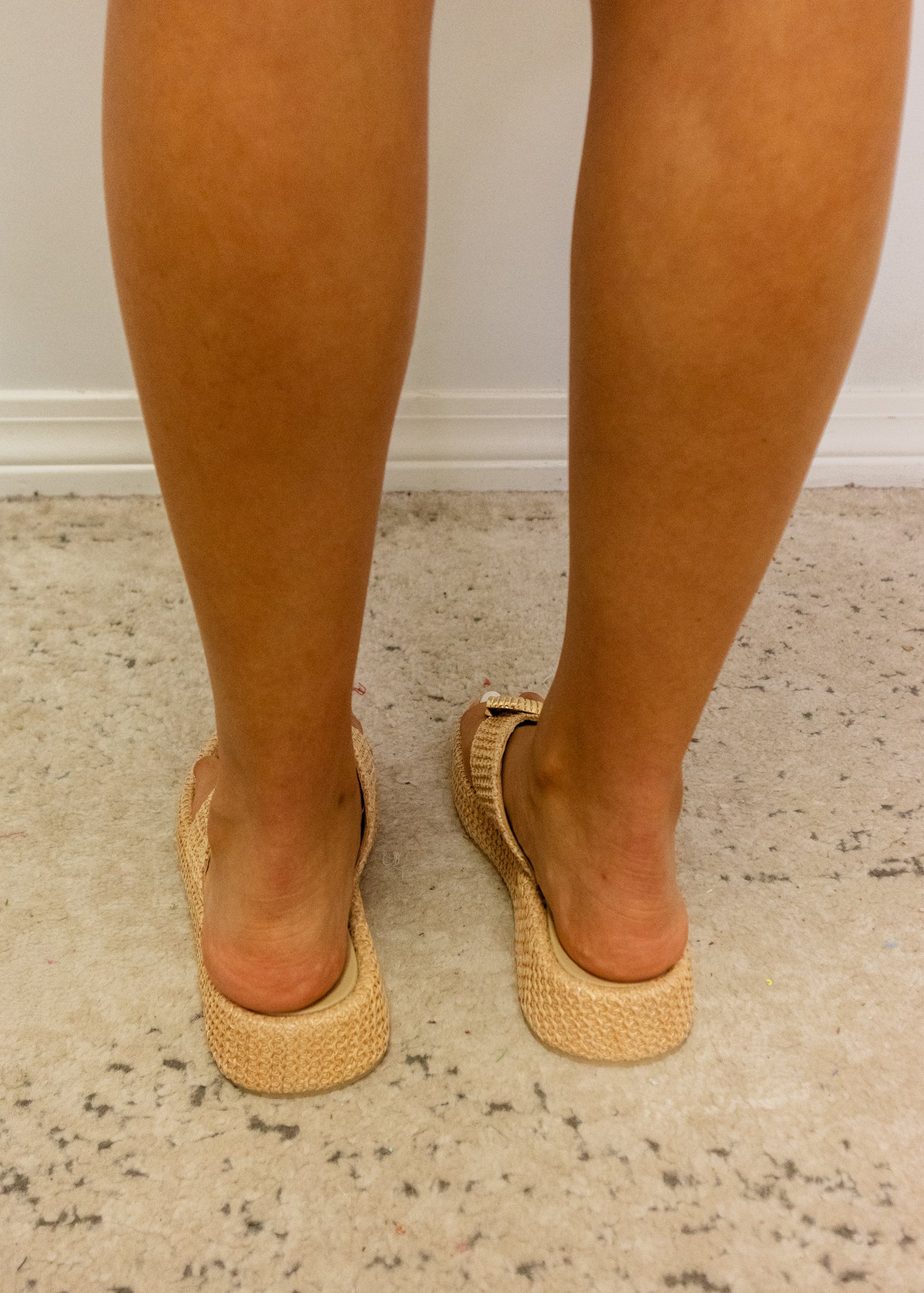 Pamelia Raffia Seashell Sandal