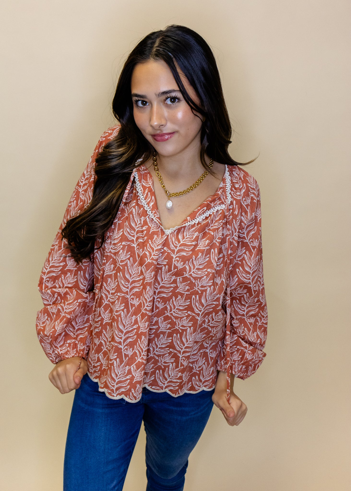 Brick Leaf Print Scallop Top