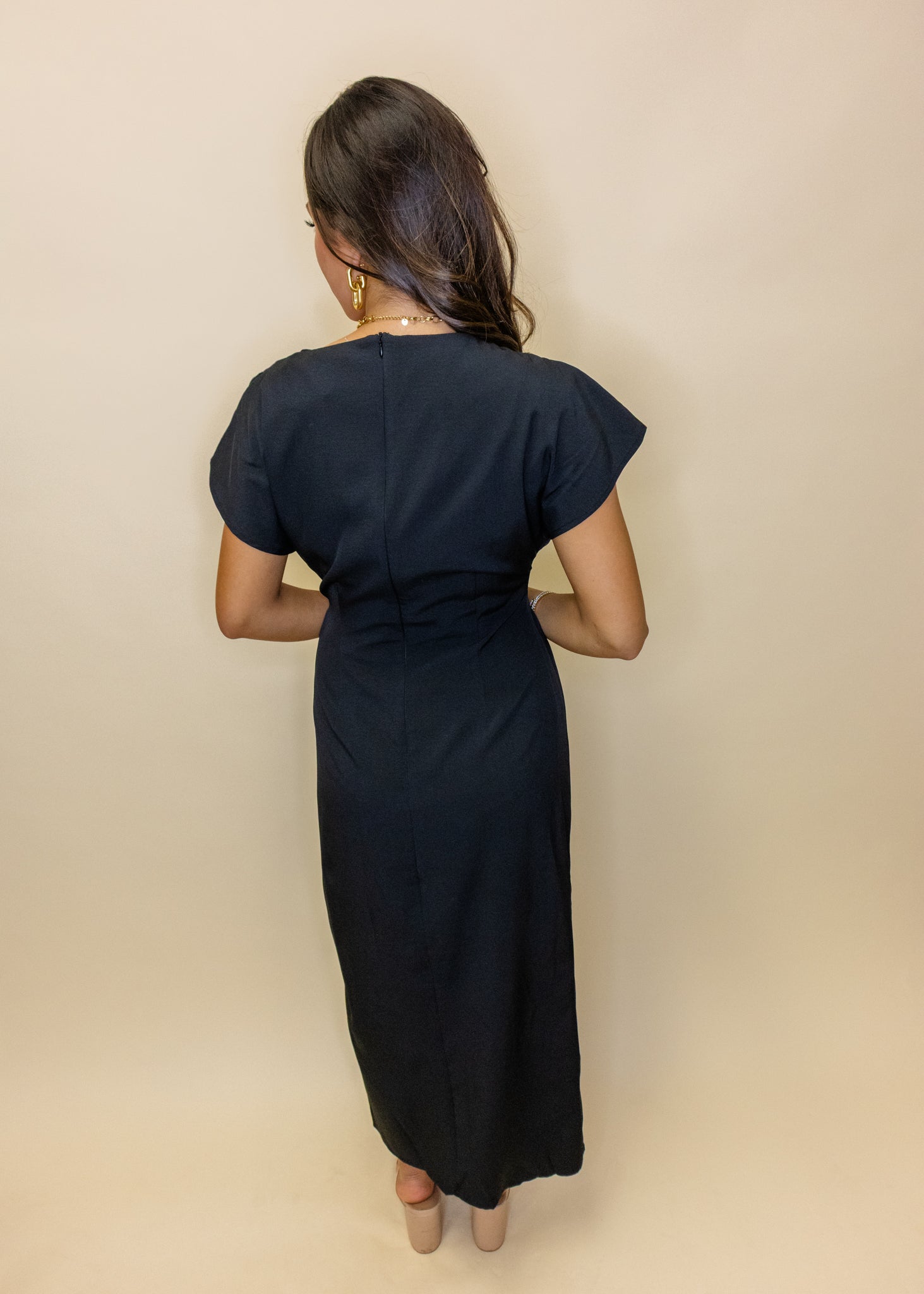 Black Solid Drape Neck Midi Dress