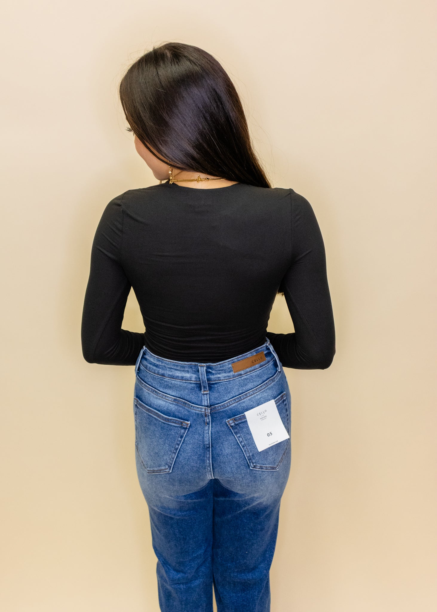 Black Long Sleeve Round Neck Bodysuit