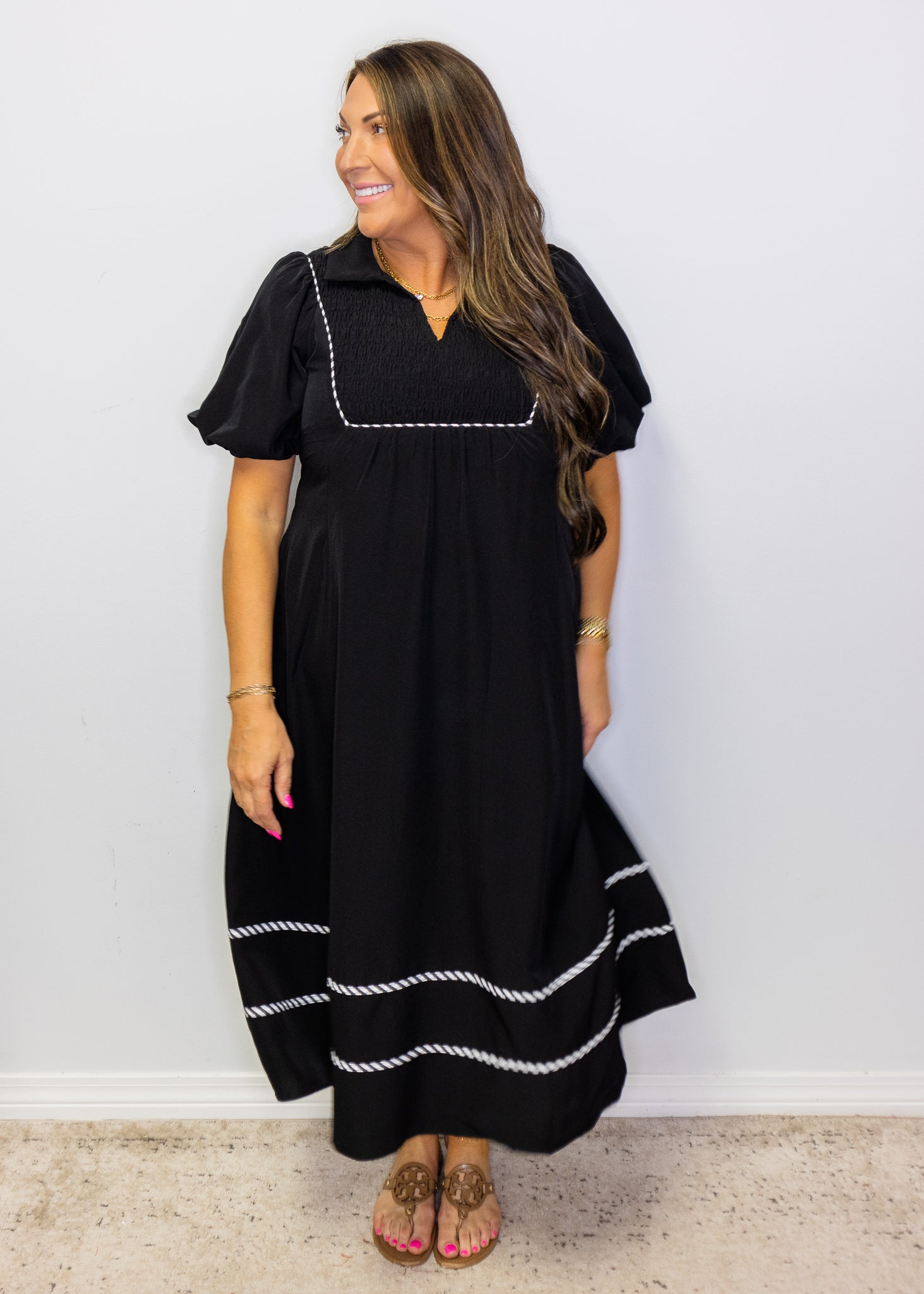 Black Puff Sleeves Solid Midi Dress