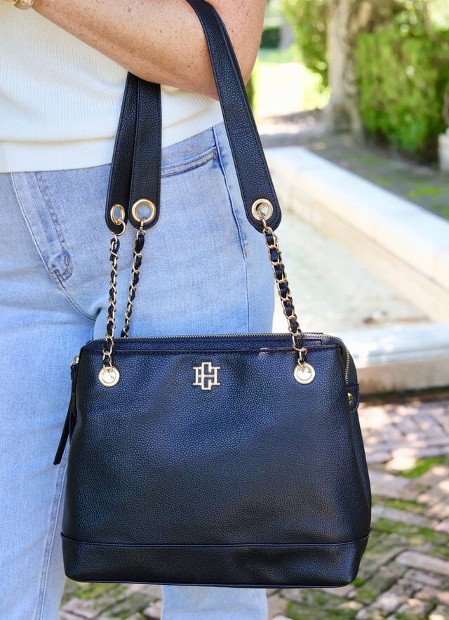 Teegan Black Zipper Purse