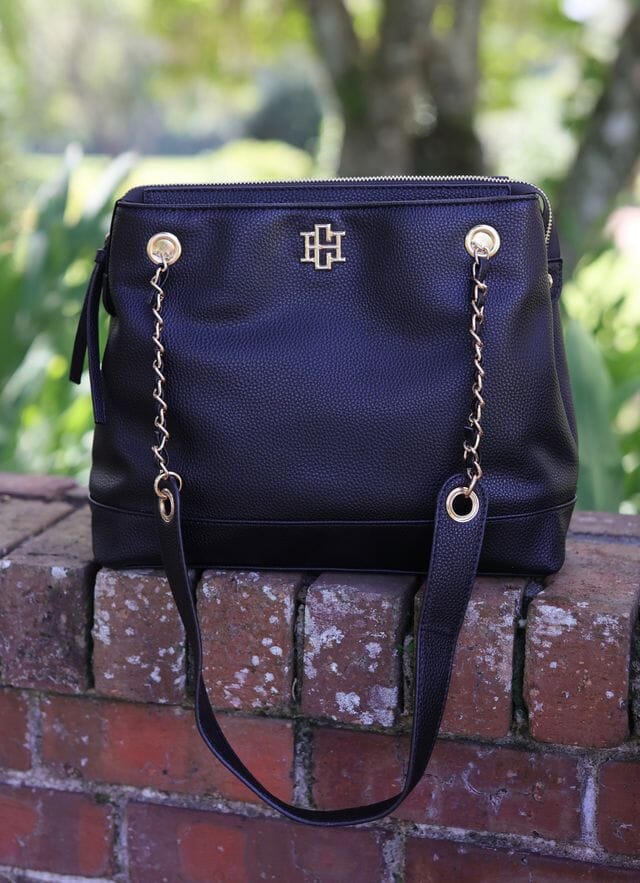 Teegan Black Zipper Purse